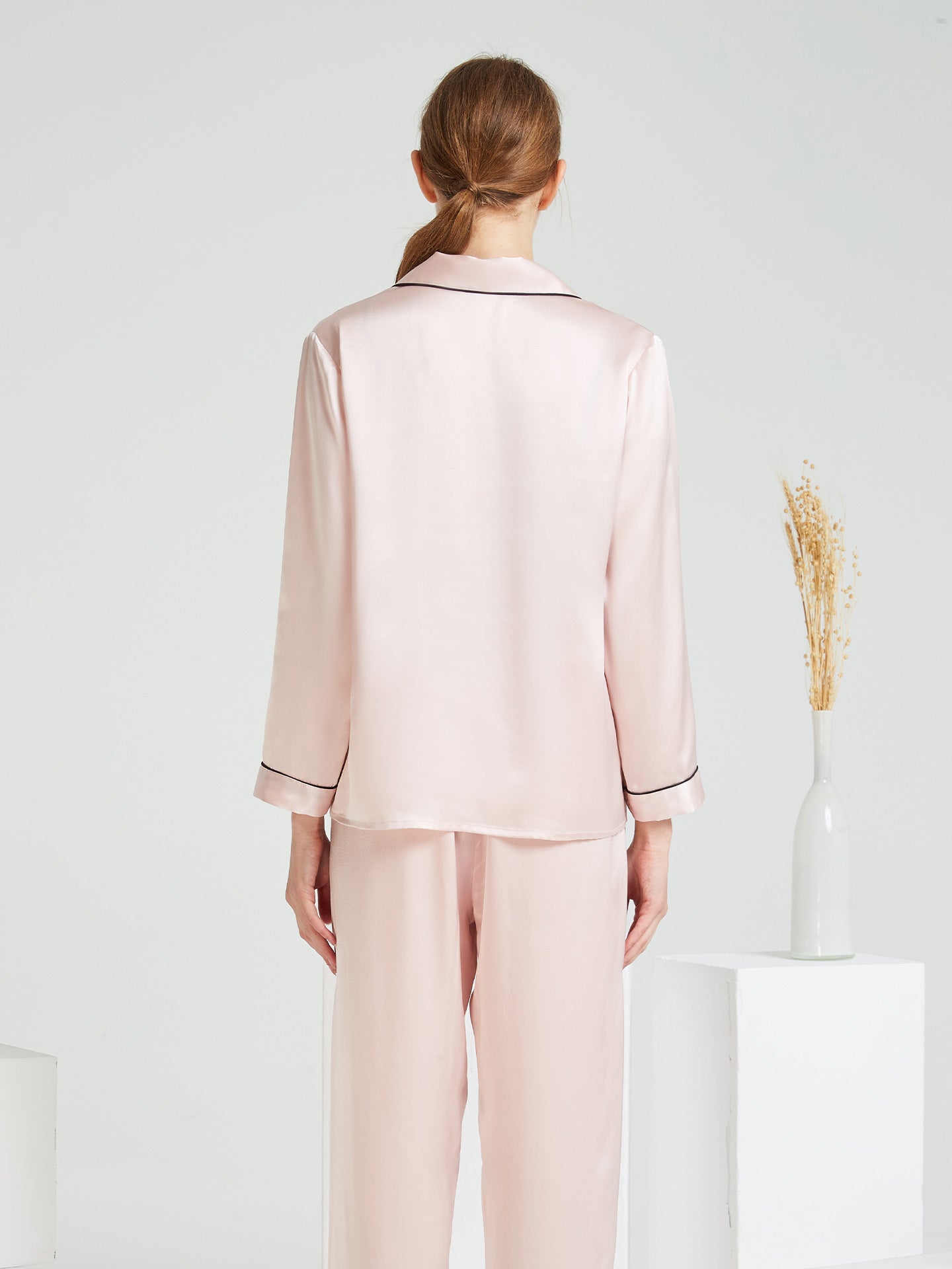 Mulberry Silk Classic Button-Down Pajama Set with Contrast Piping#color_Blush Pink