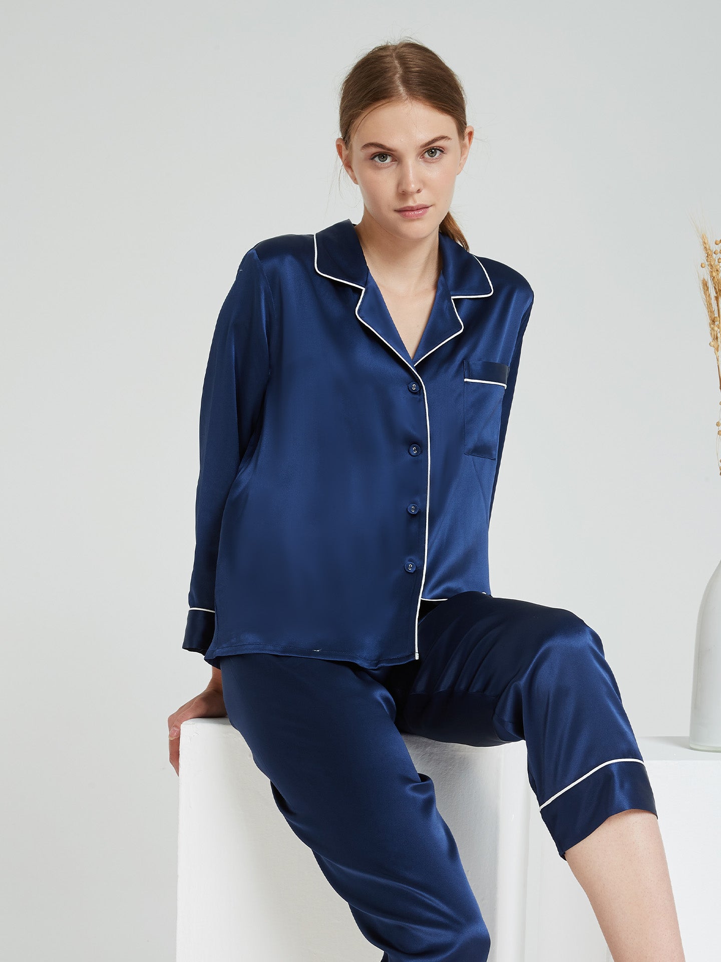 Mulberry Silk Classic Button-Down Pajama Set with Contrast Piping#color_Navy