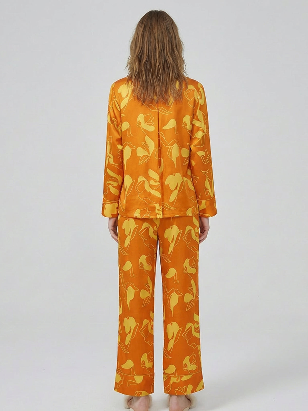 Abstract Petal Mulberry Silk Set#color_Orange print