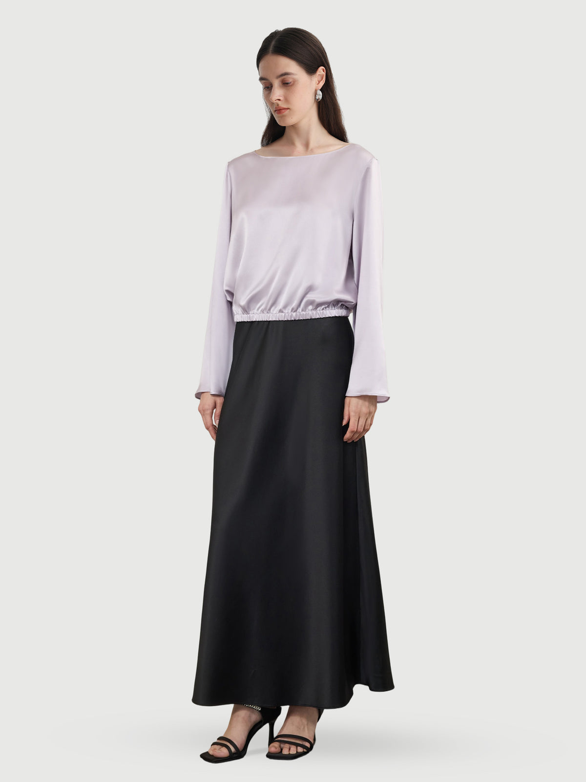 Bell-sleeved top in Silk #color_Lilac