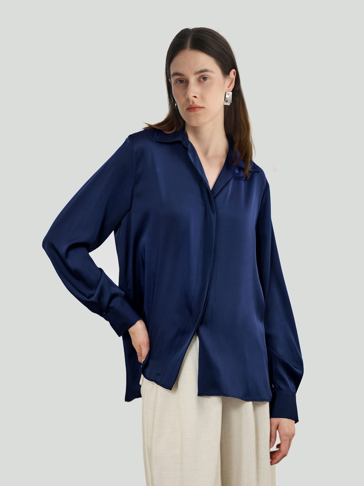 Concealed Placket Shirt in Silk #color_Navy