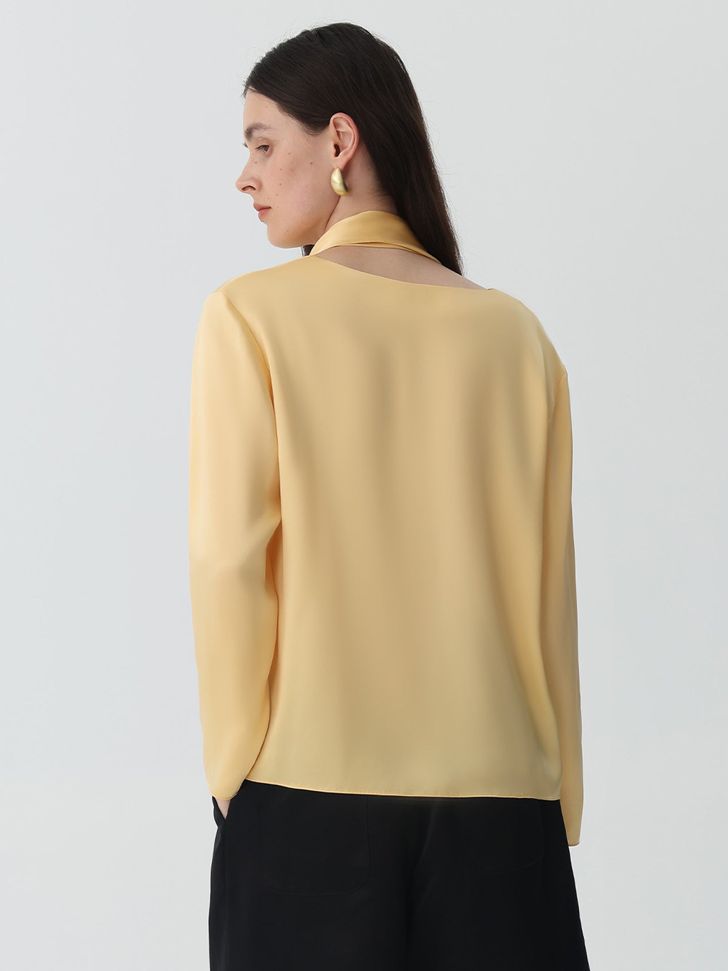 Pollover Scarf-Collar Blouse in Silk#color_Champagne