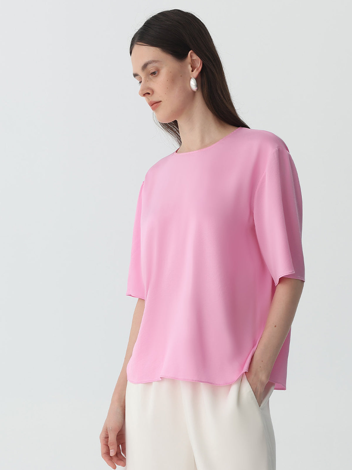Round Neck Tee in Silk#color_Pink-Prism