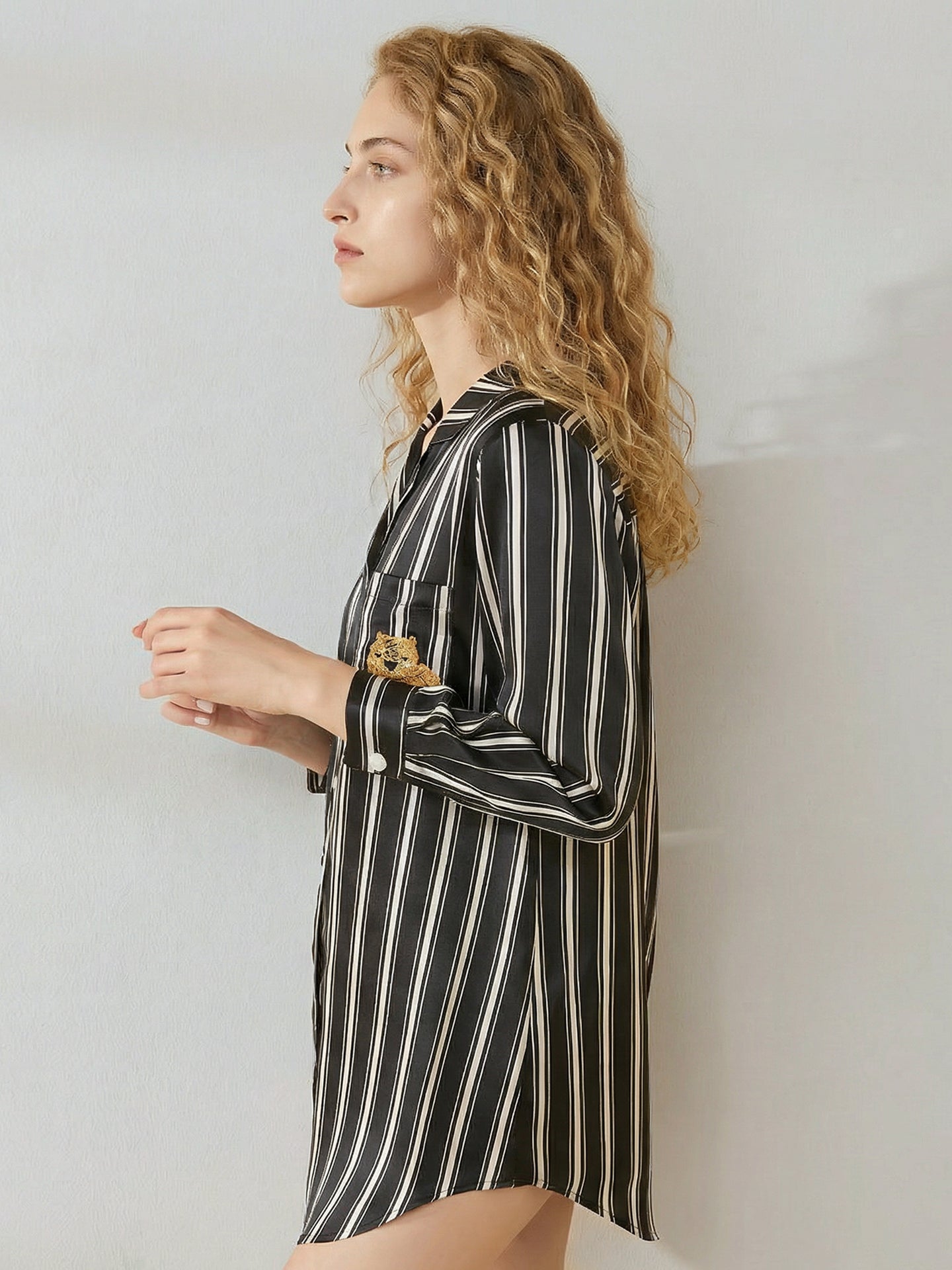Silk Striped Nightshirt#color_Black Stripes