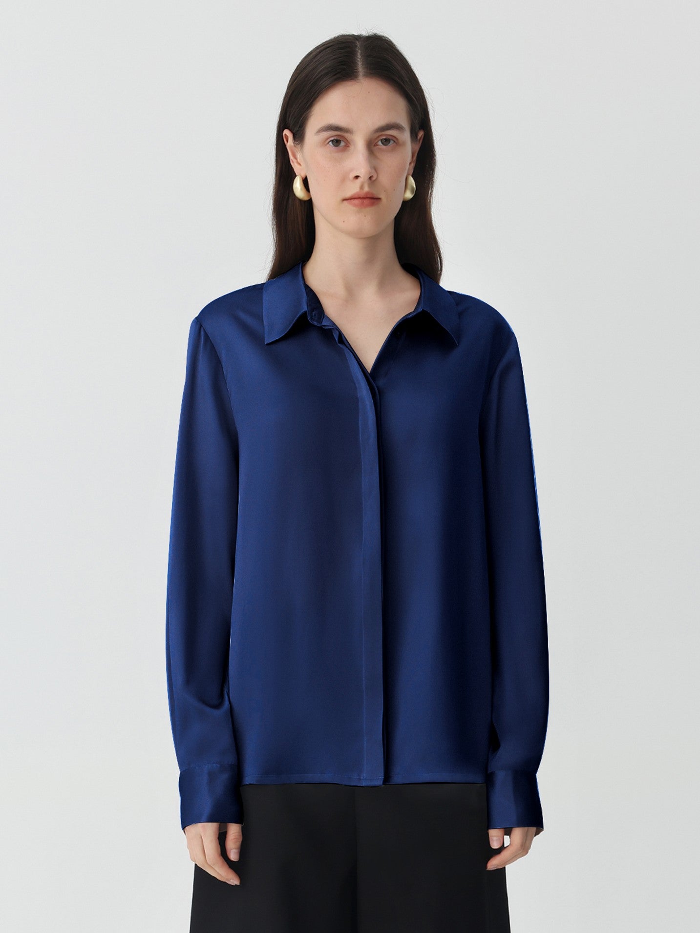 Washable Blouse in silk #color_Navy