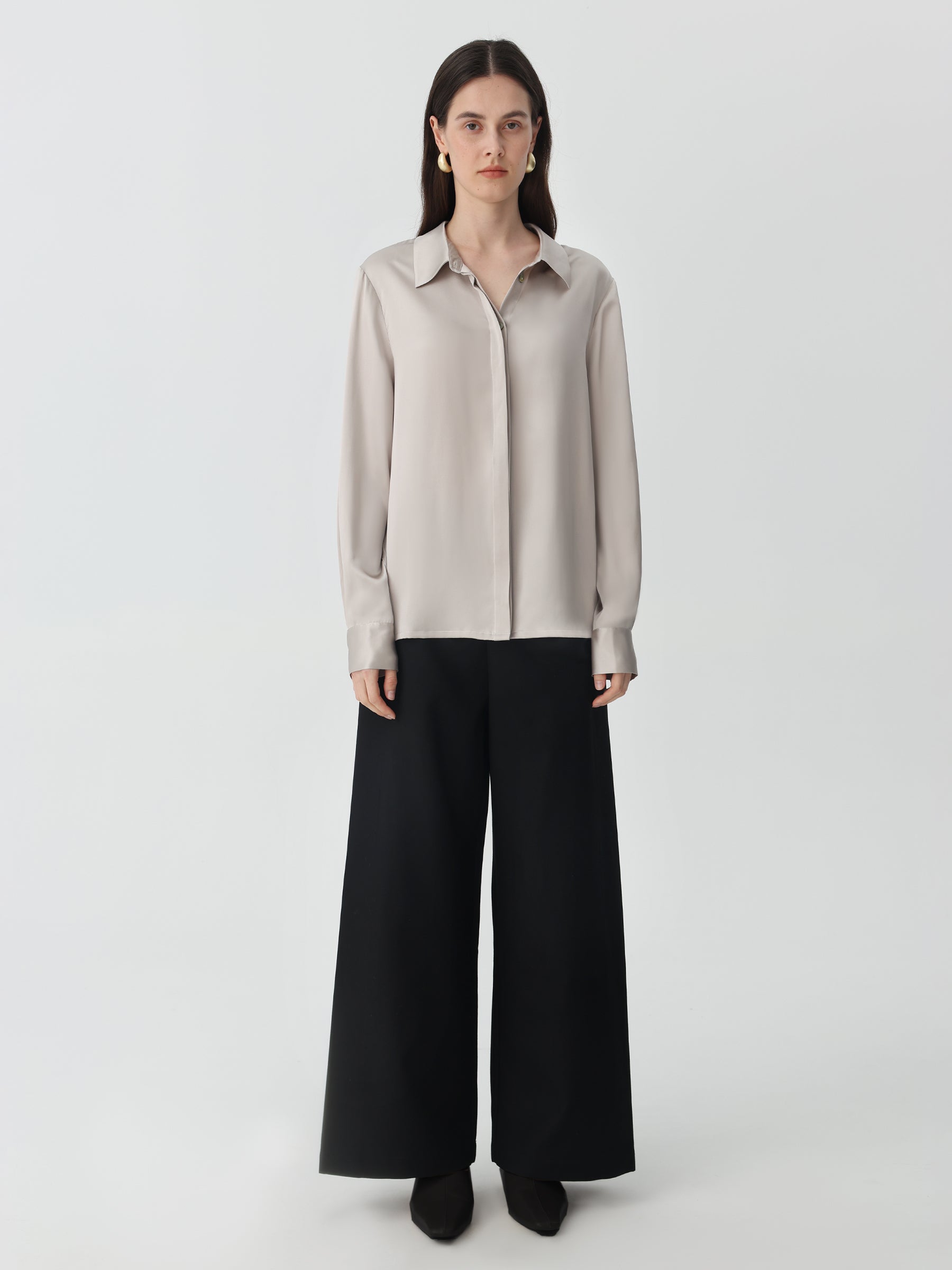 Washable Blouse in silk #color_ Grey