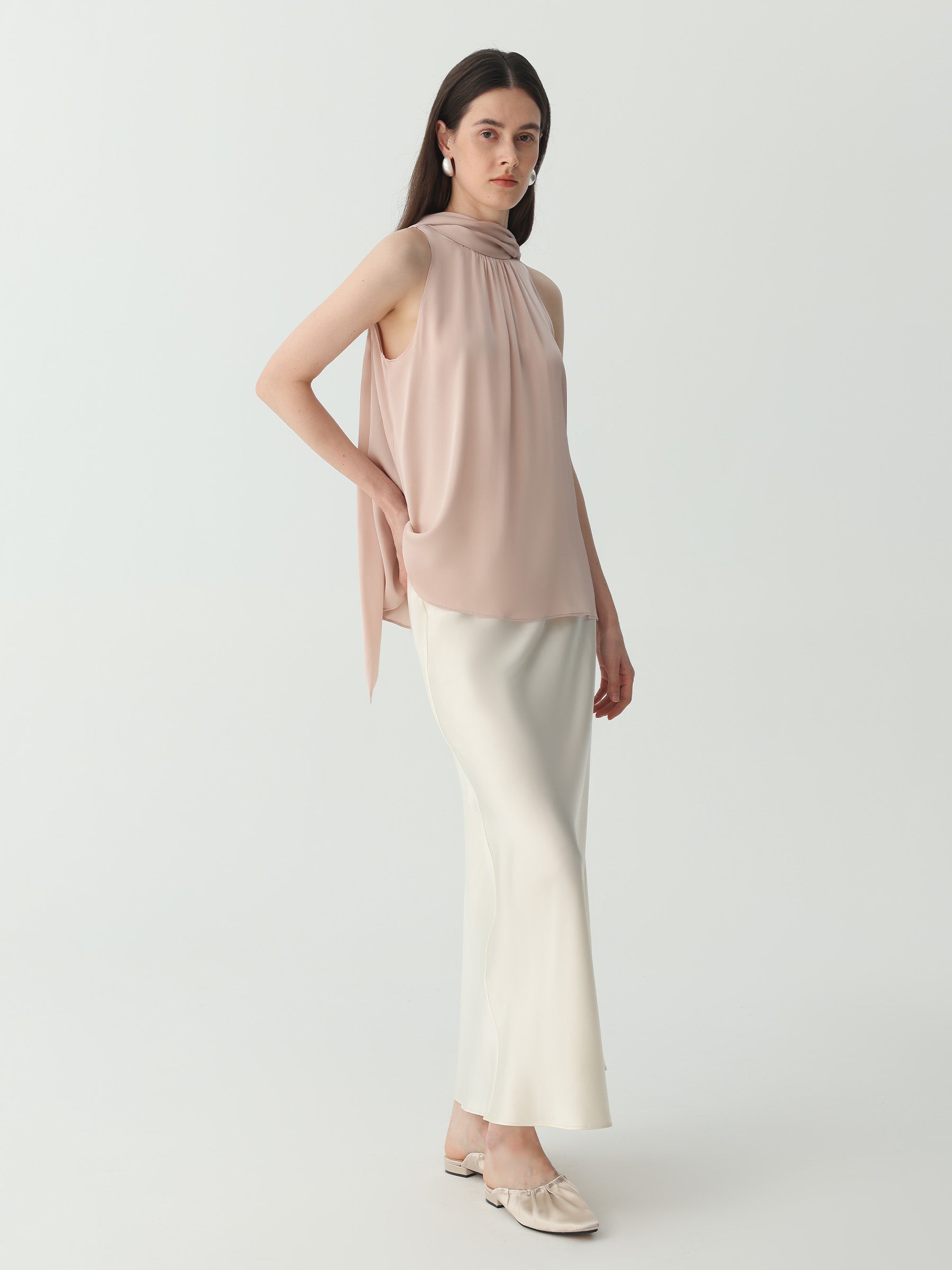 Ankle-length Midi Skirt in Silk #color_Ivory White