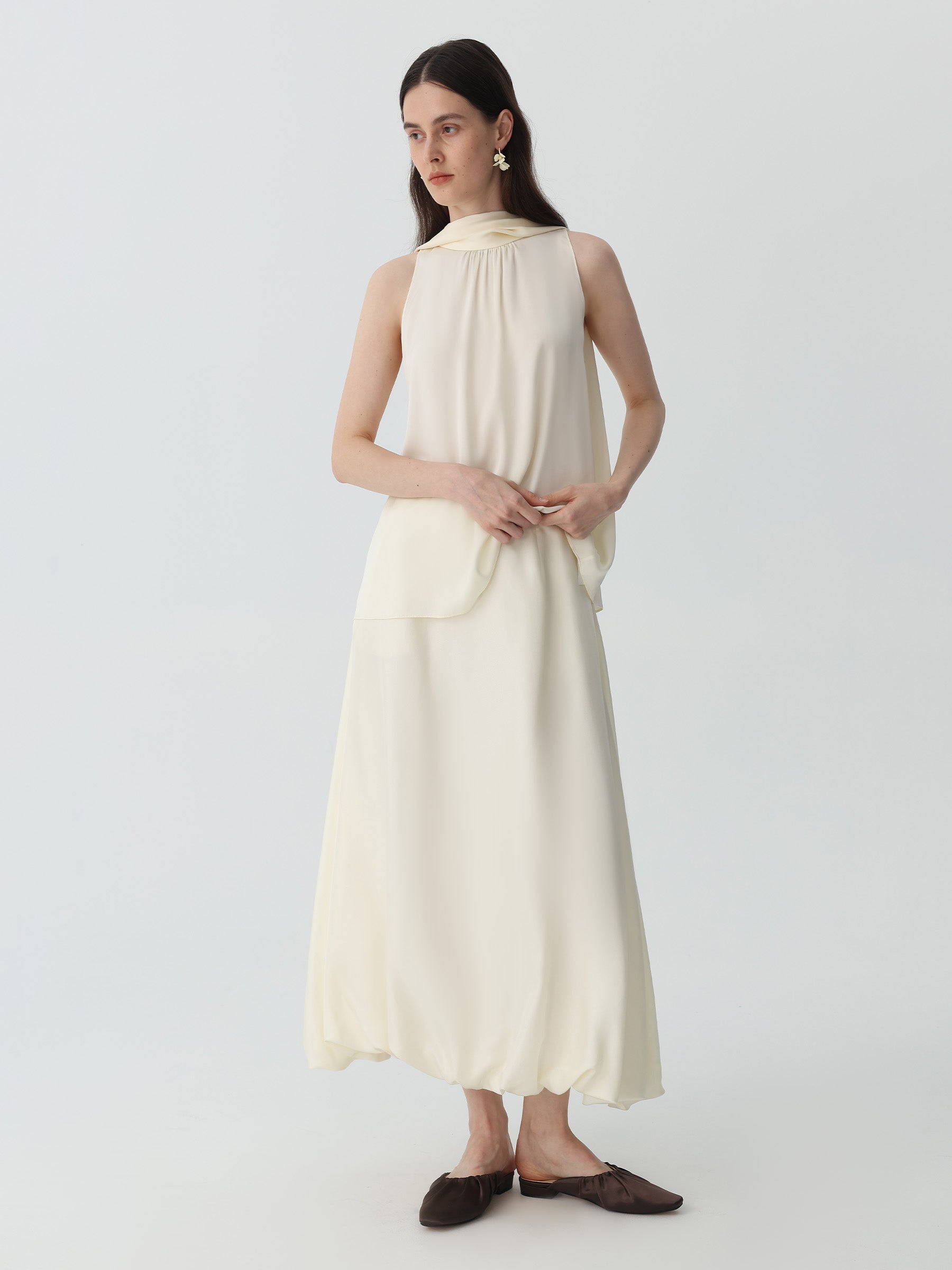 Tulip Balloon Skirt in Twill Silk #color_Ivory White