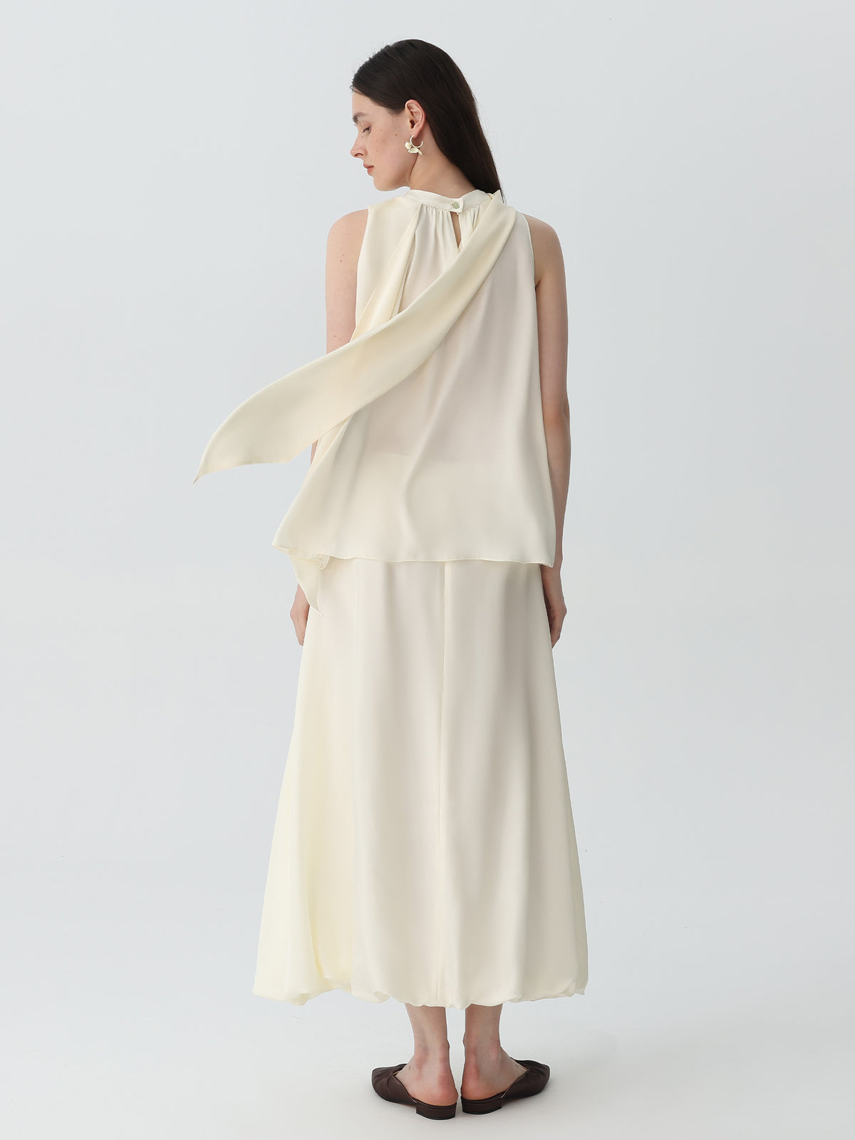Tulip Balloon Skirt in Twill Silk #color_Ivory White