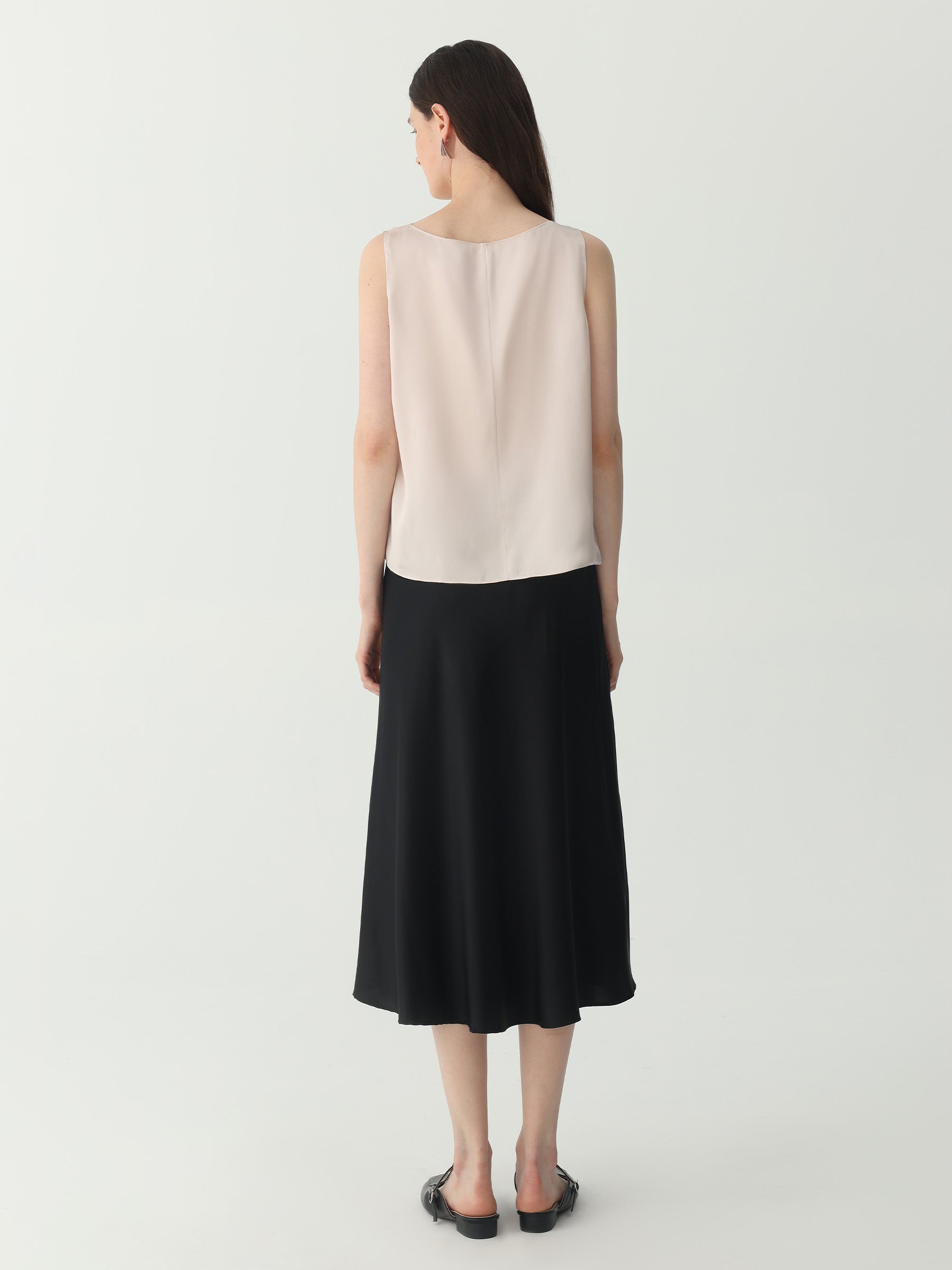 Bias-Cut Silk Skirt #color_Black