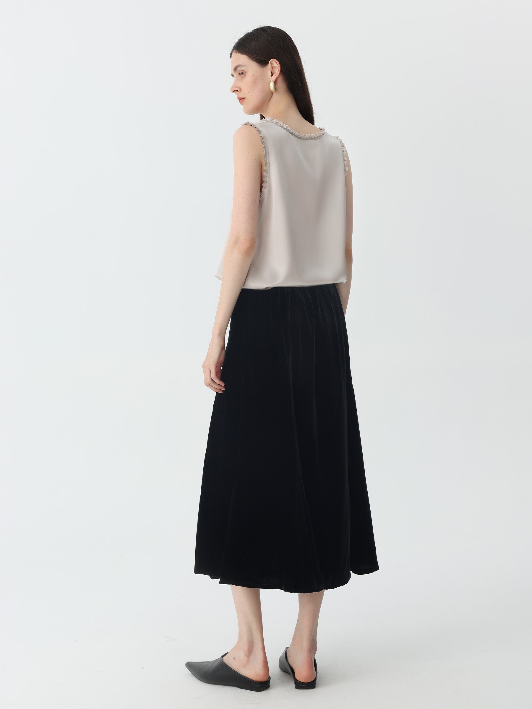 A-Line Midi Skirt in Silk Velvet #color_Black