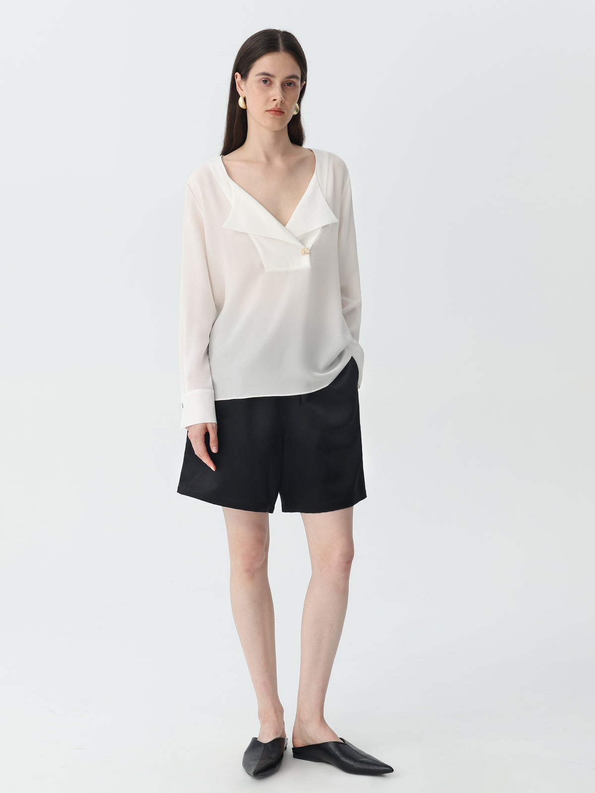 Silk-Wool Blend Shorts #color_Black