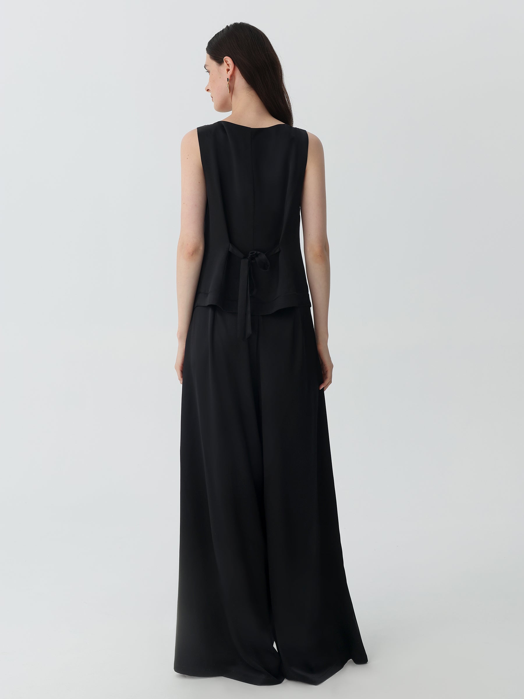 Women's Boat Neck Silk Vest