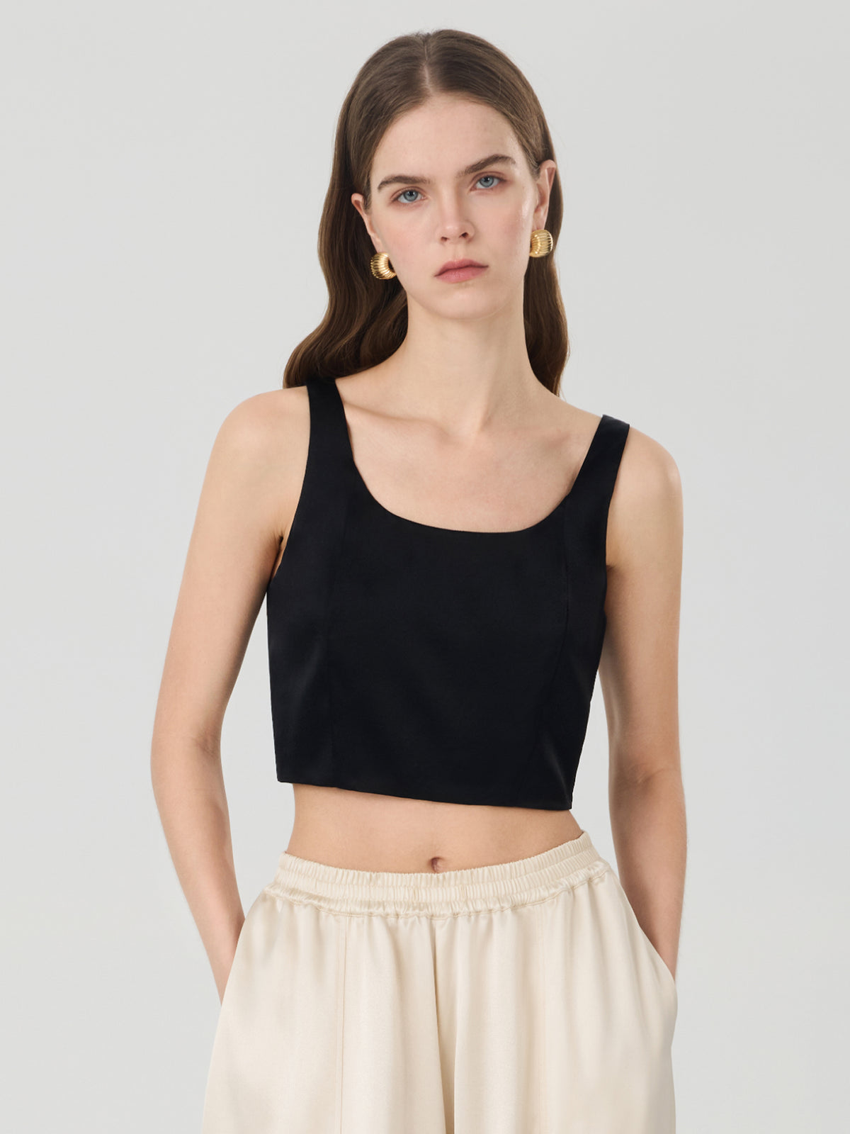 Silk Cropped Tank Top#color_Black