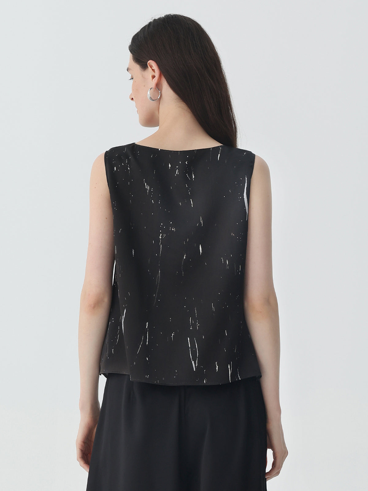 Sleeveless Cowl Neck Tank Top in Silk #color_Marble