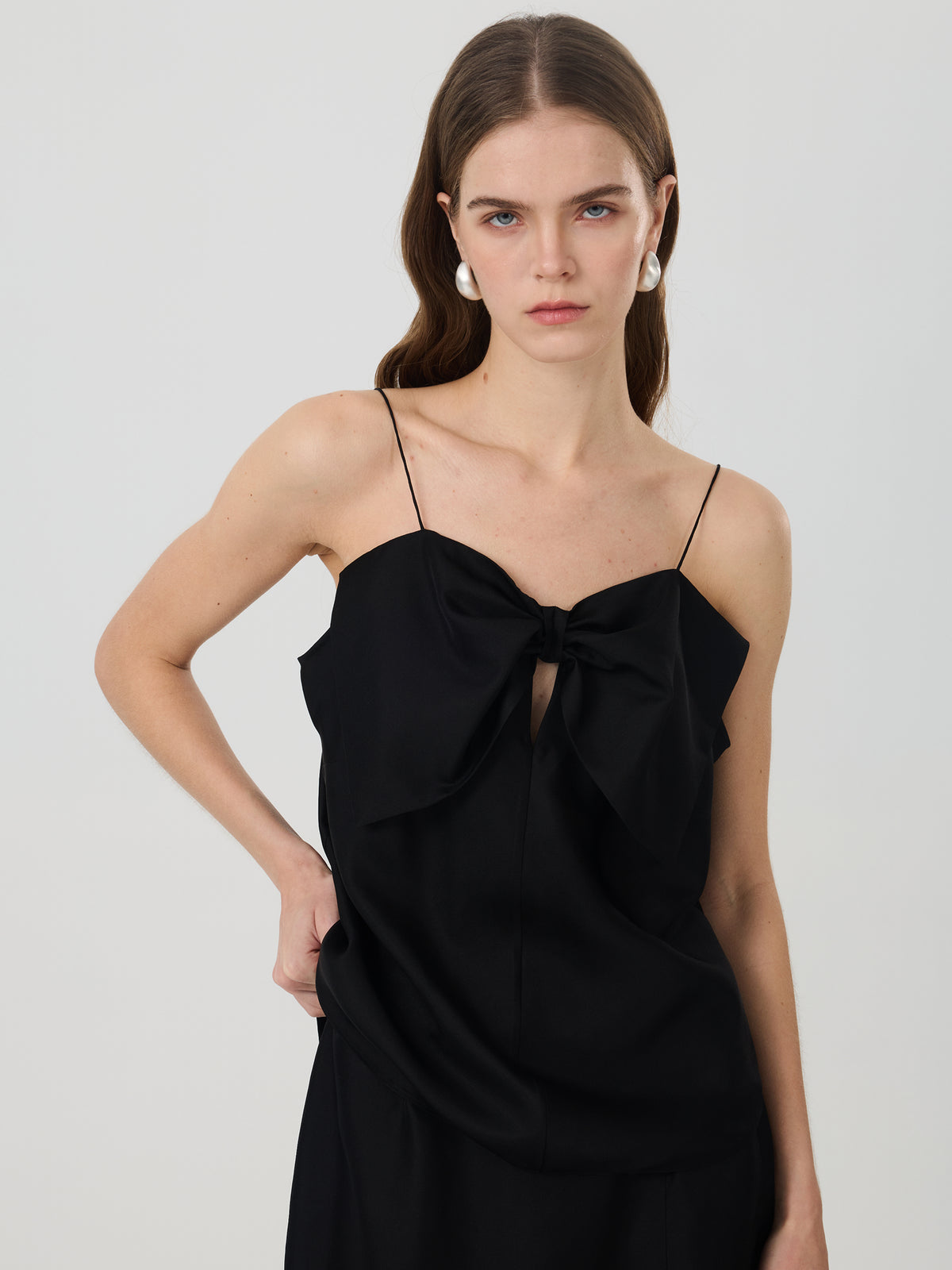 Bow-Detail Silk Camisole Top#color_Black