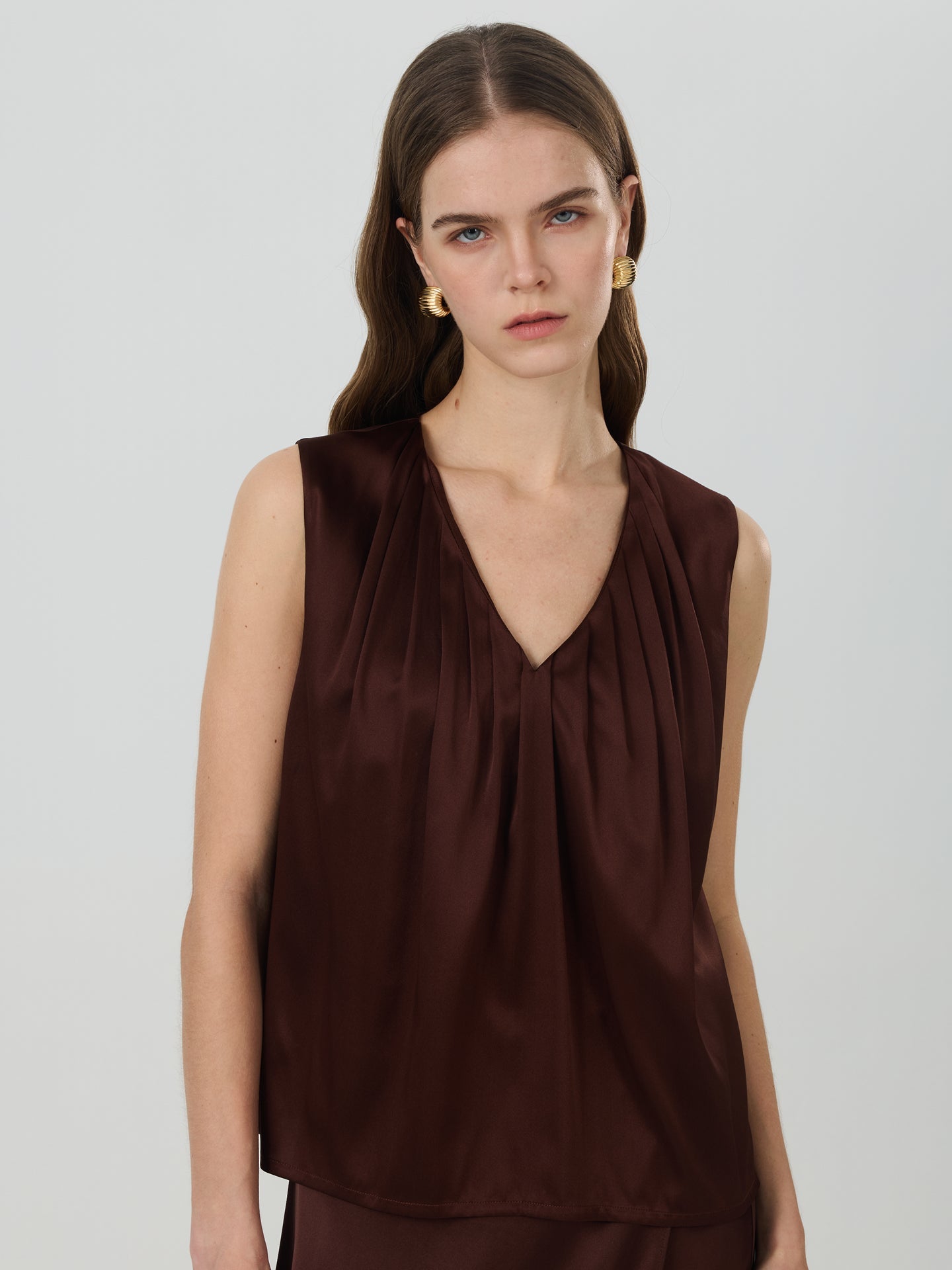 Mulberry Silk V-Neck Ruched Twist Top#color_Chocolate