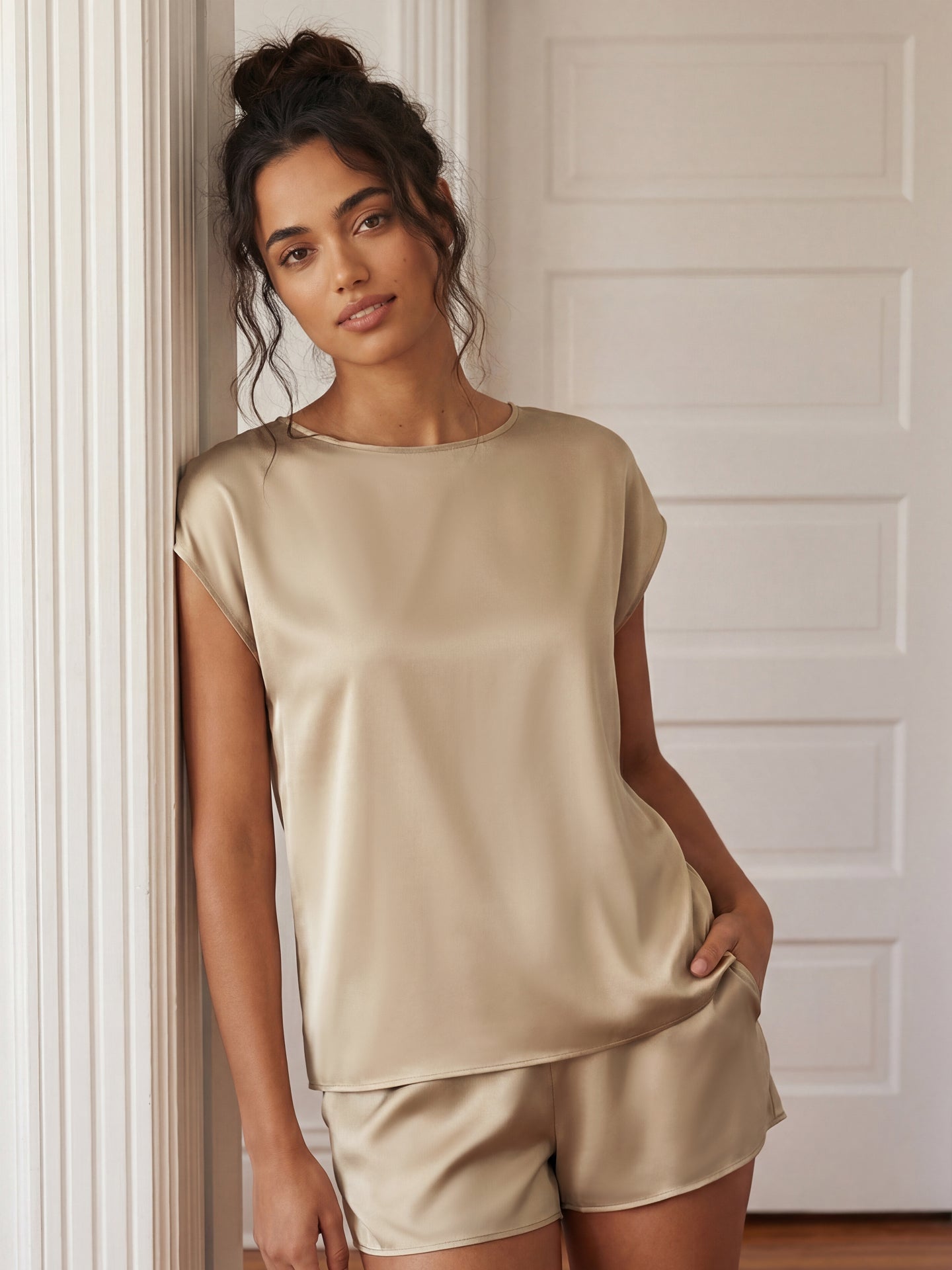 19 Momme Mulberry Silk Cap Sleeve Pajama Set with Shorts#color_Champagne