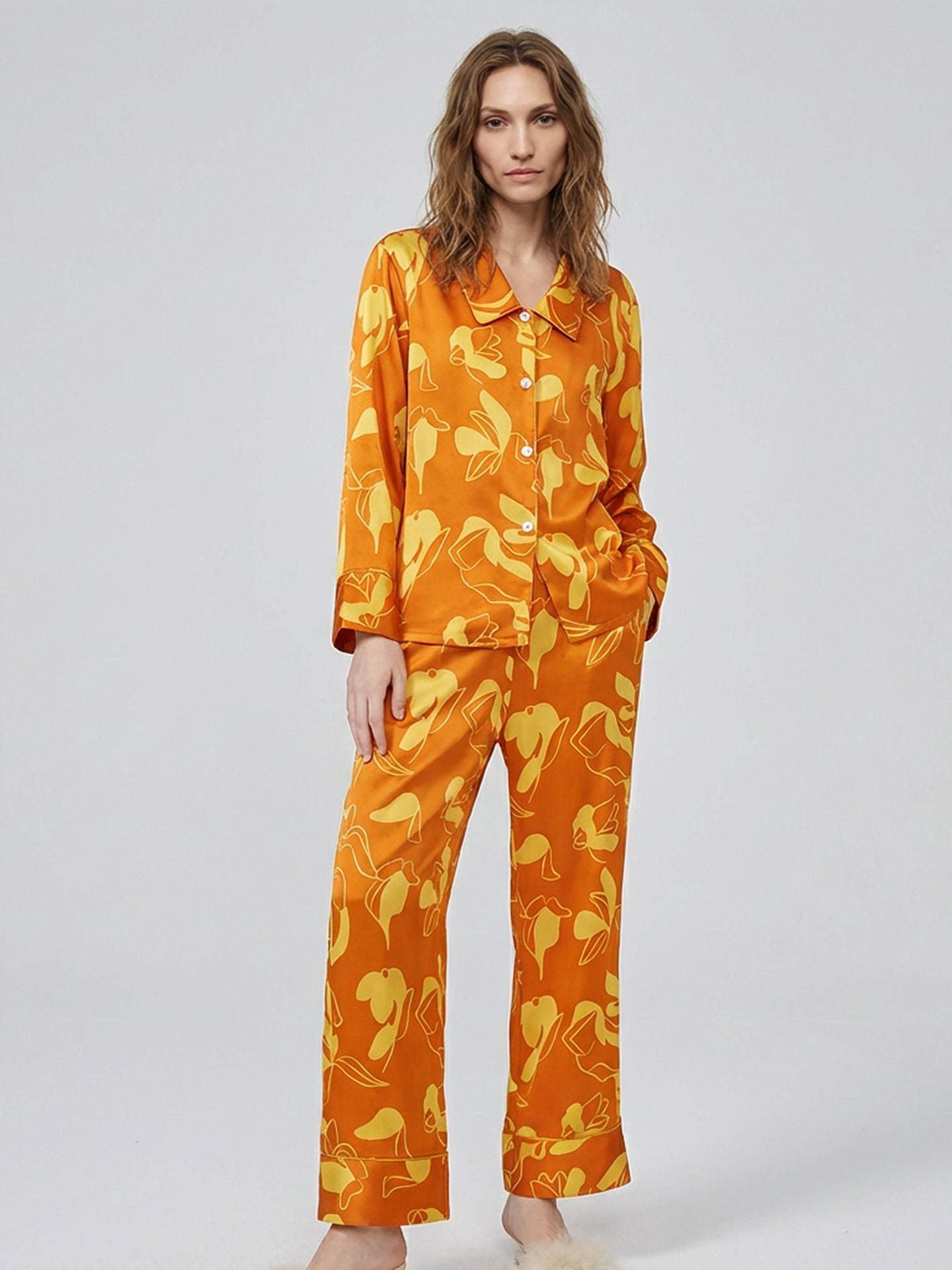 Abstract Petal Mulberry Silk Set#color_Orange print
