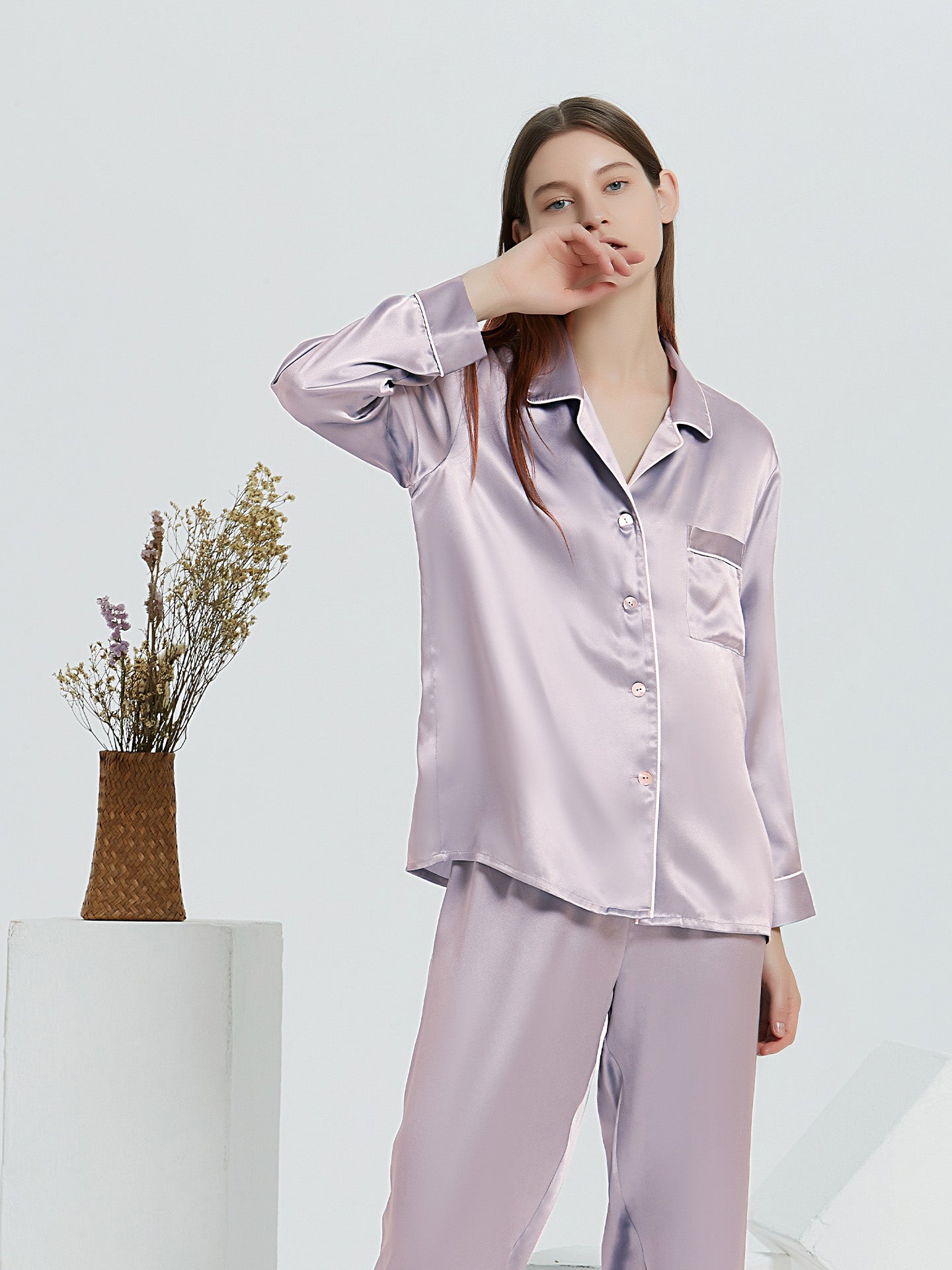 Mulberry Silk Classic Button-Down Pajama Set with Contrast Piping#color_Lilac