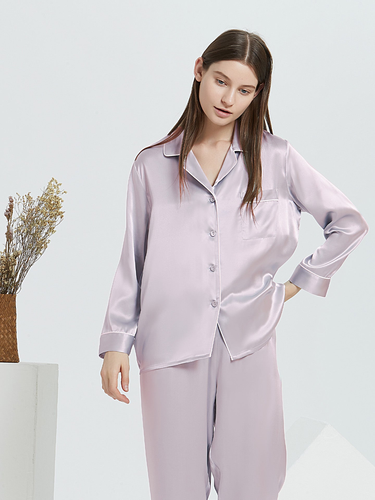 Mulberry Silk Classic Button-Down Pajama Set with Contrast Piping#color_Lilac