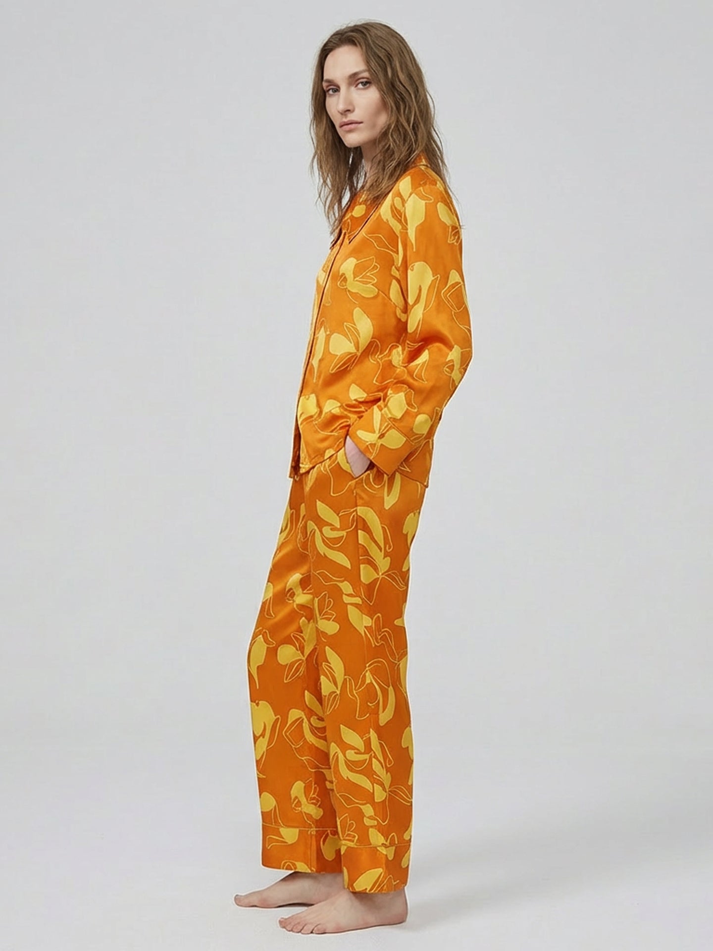Abstract Petal Mulberry Silk Set#color_Orange print