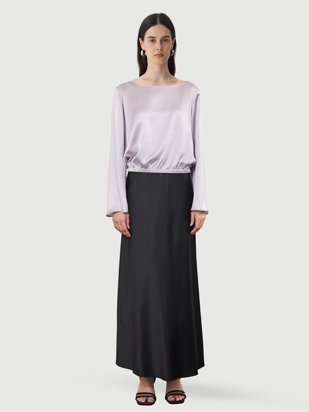 Bell-sleeved top in Silk #color_Lilac