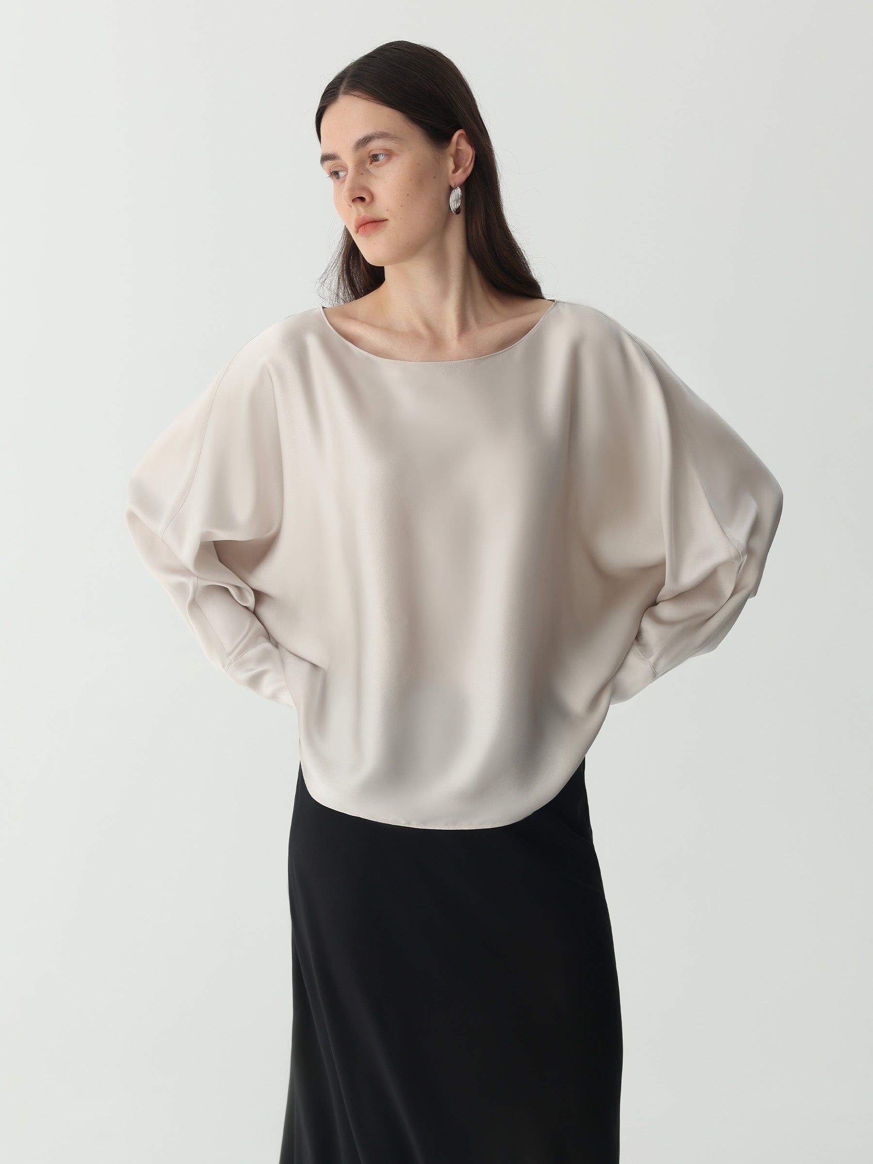 #color_Soft Gray White