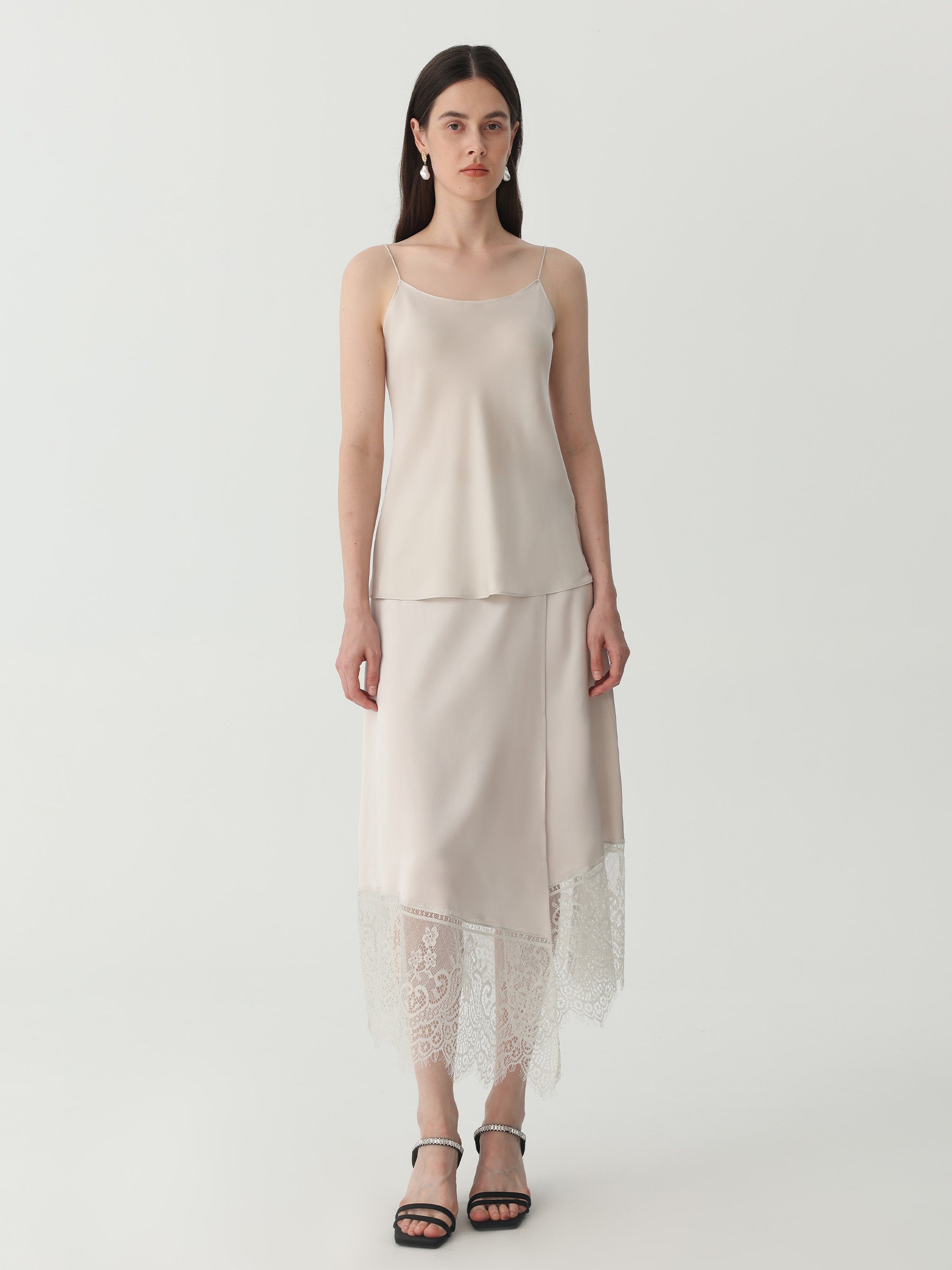 #color_Soft Gray White