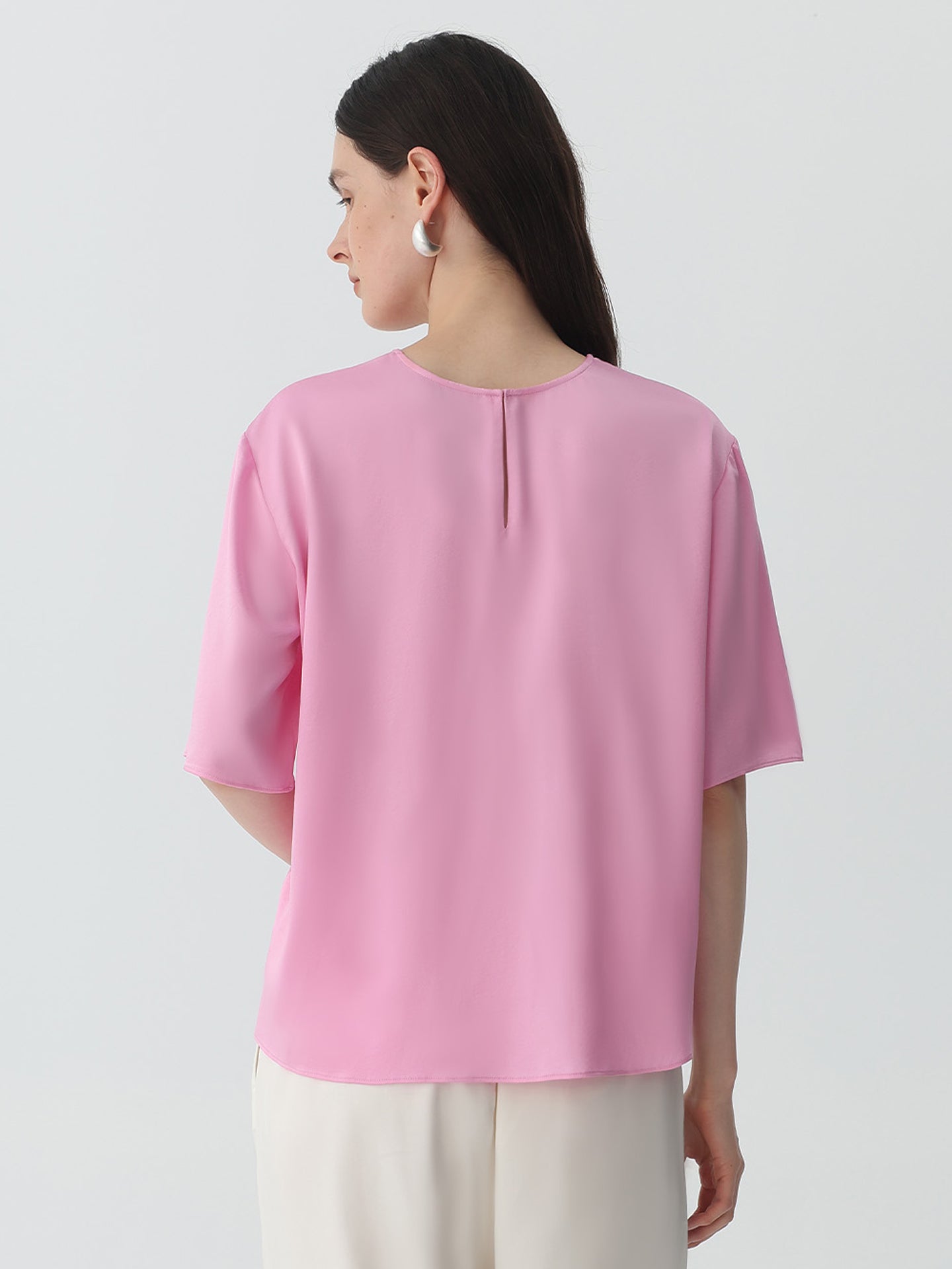 Round Neck Tee in Silk#color_Pink-Prism