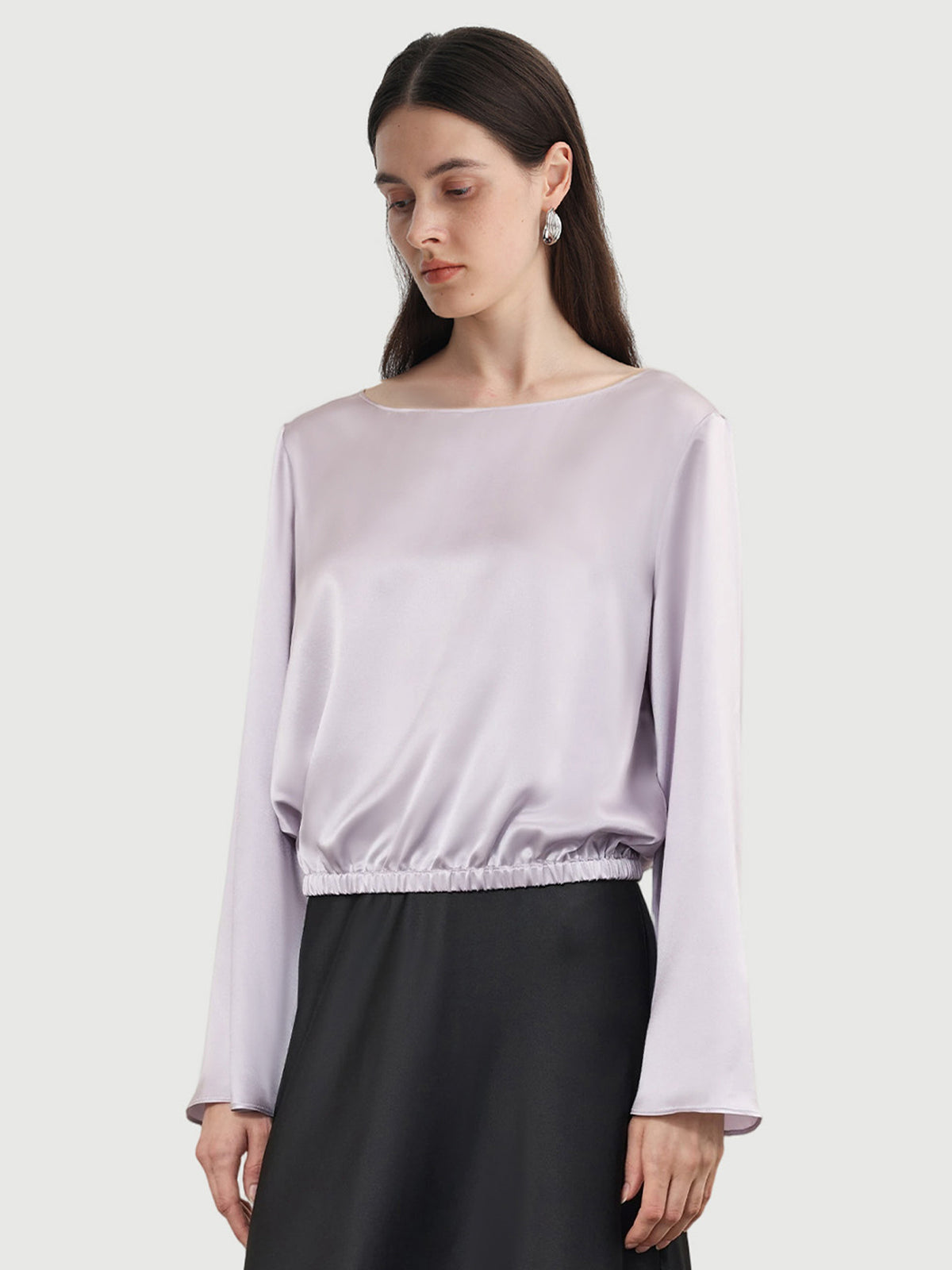 Bell-sleeved top in Silk #color_Lilac