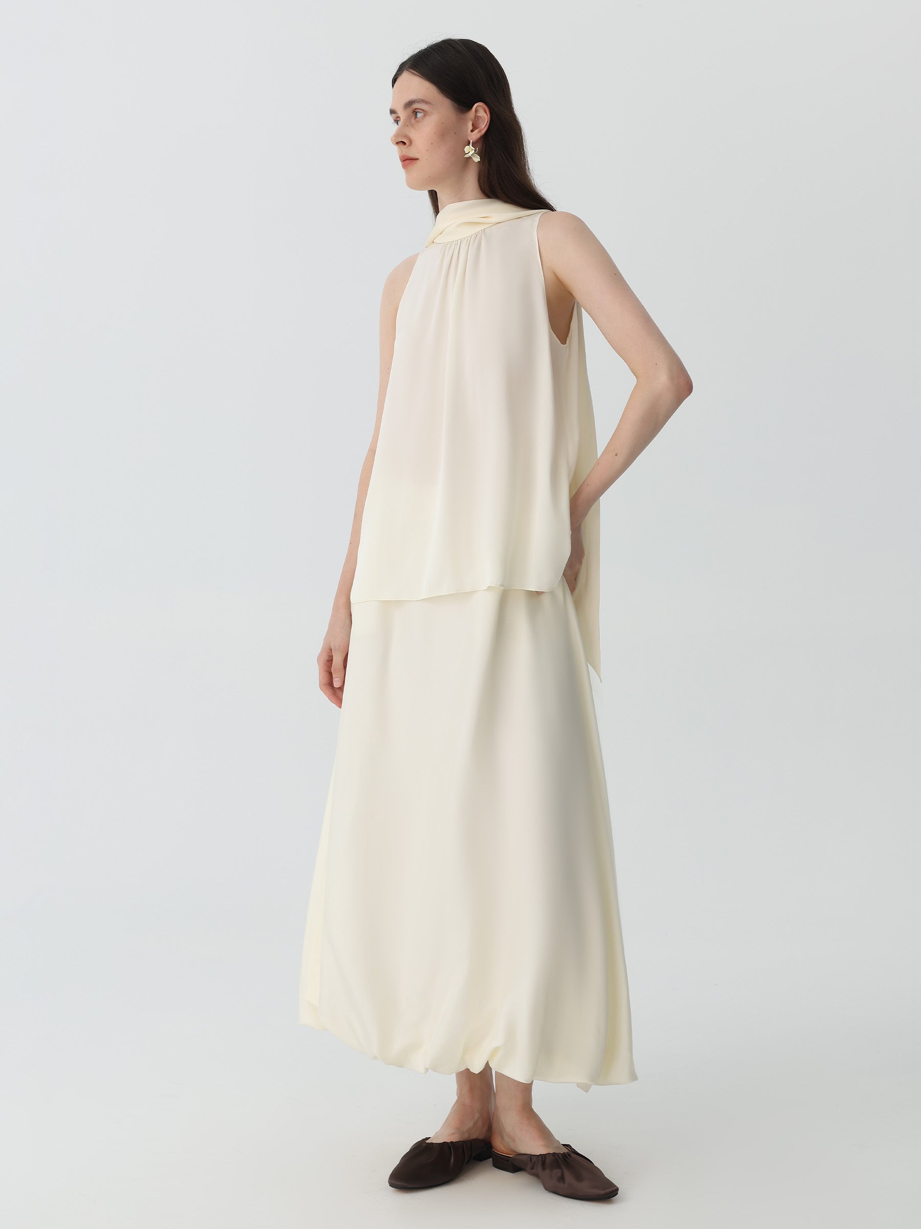 Tulip Balloon Skirt in Twill Silk #color_Ivory White