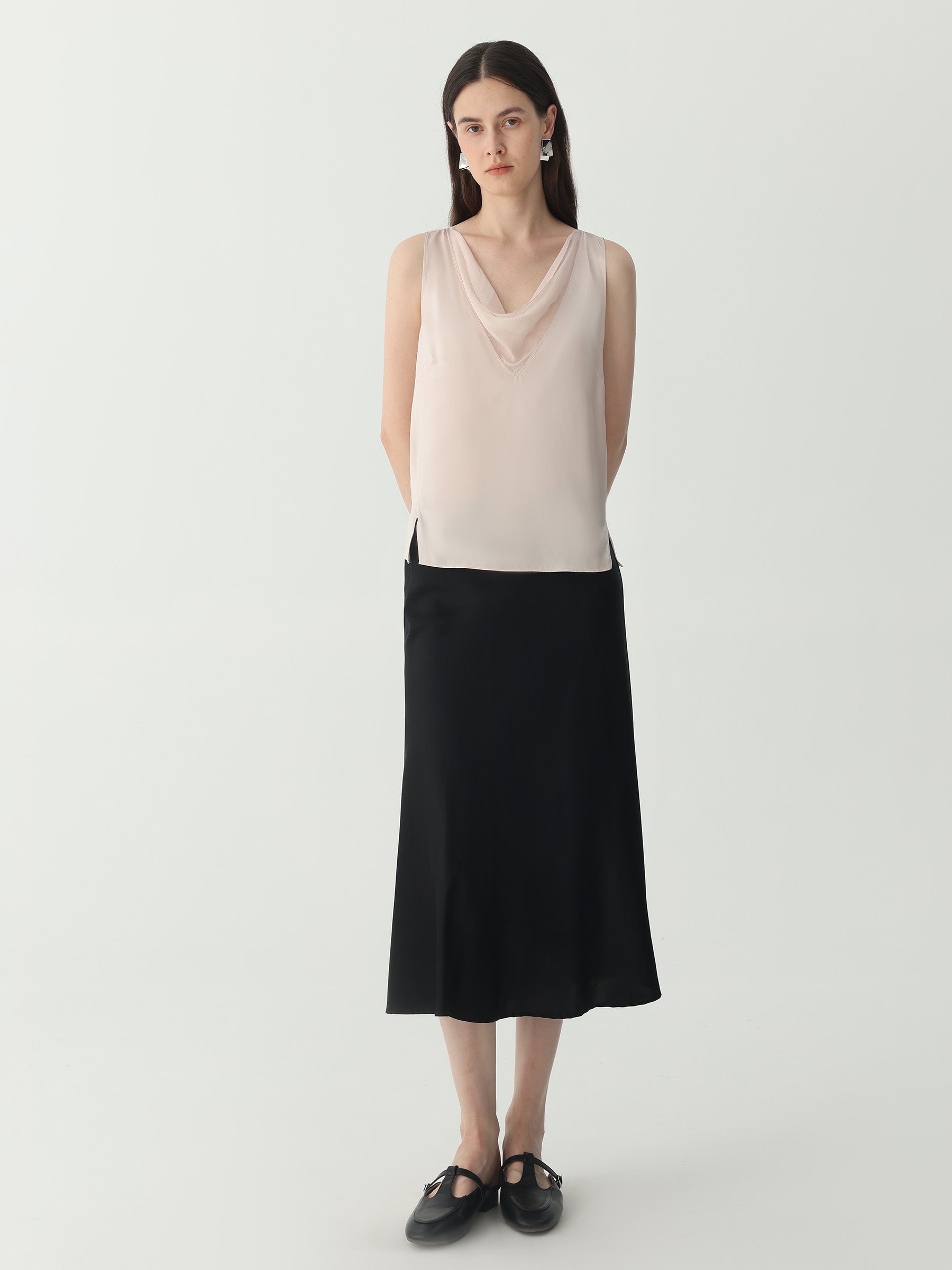 Bias-Cut Silk Skirt #color_Black