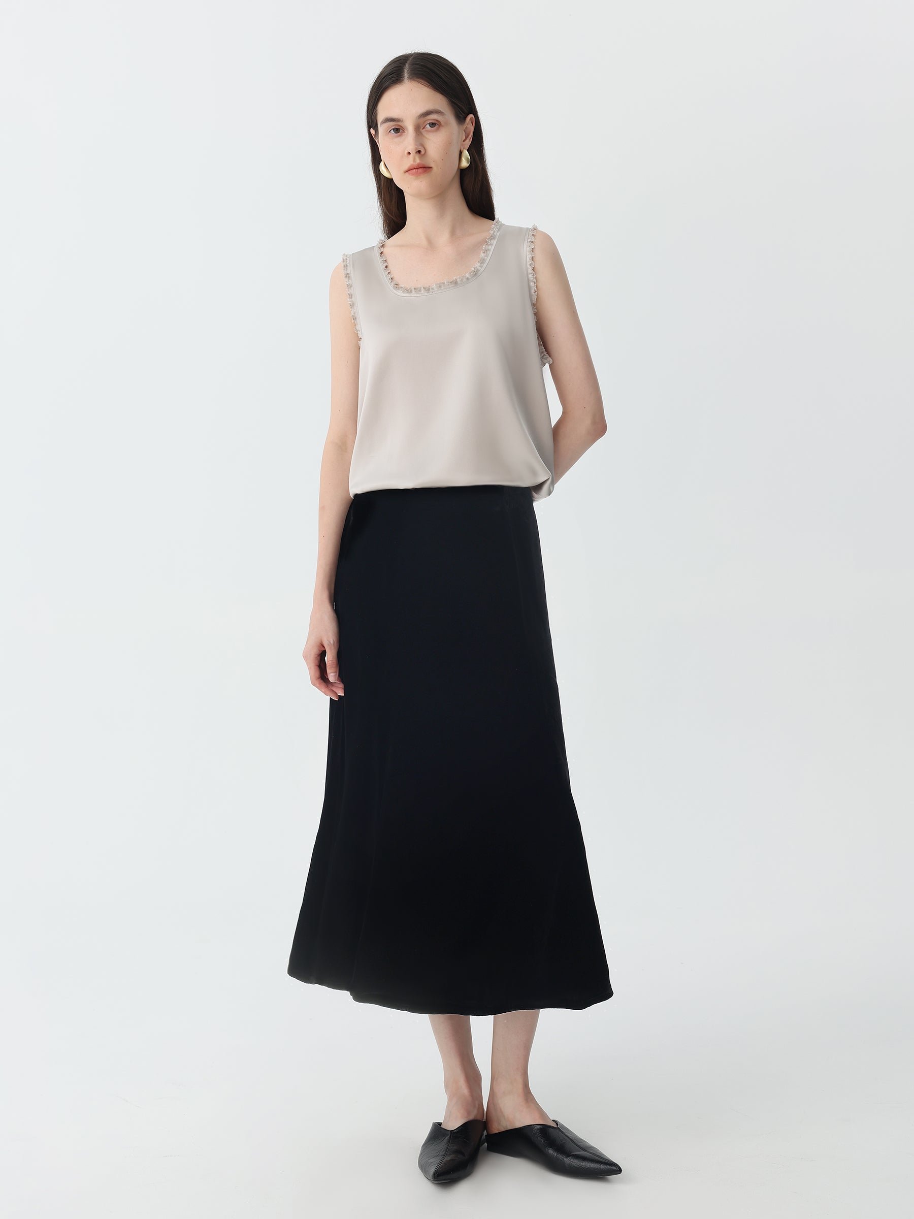 #color_Soft Gray White