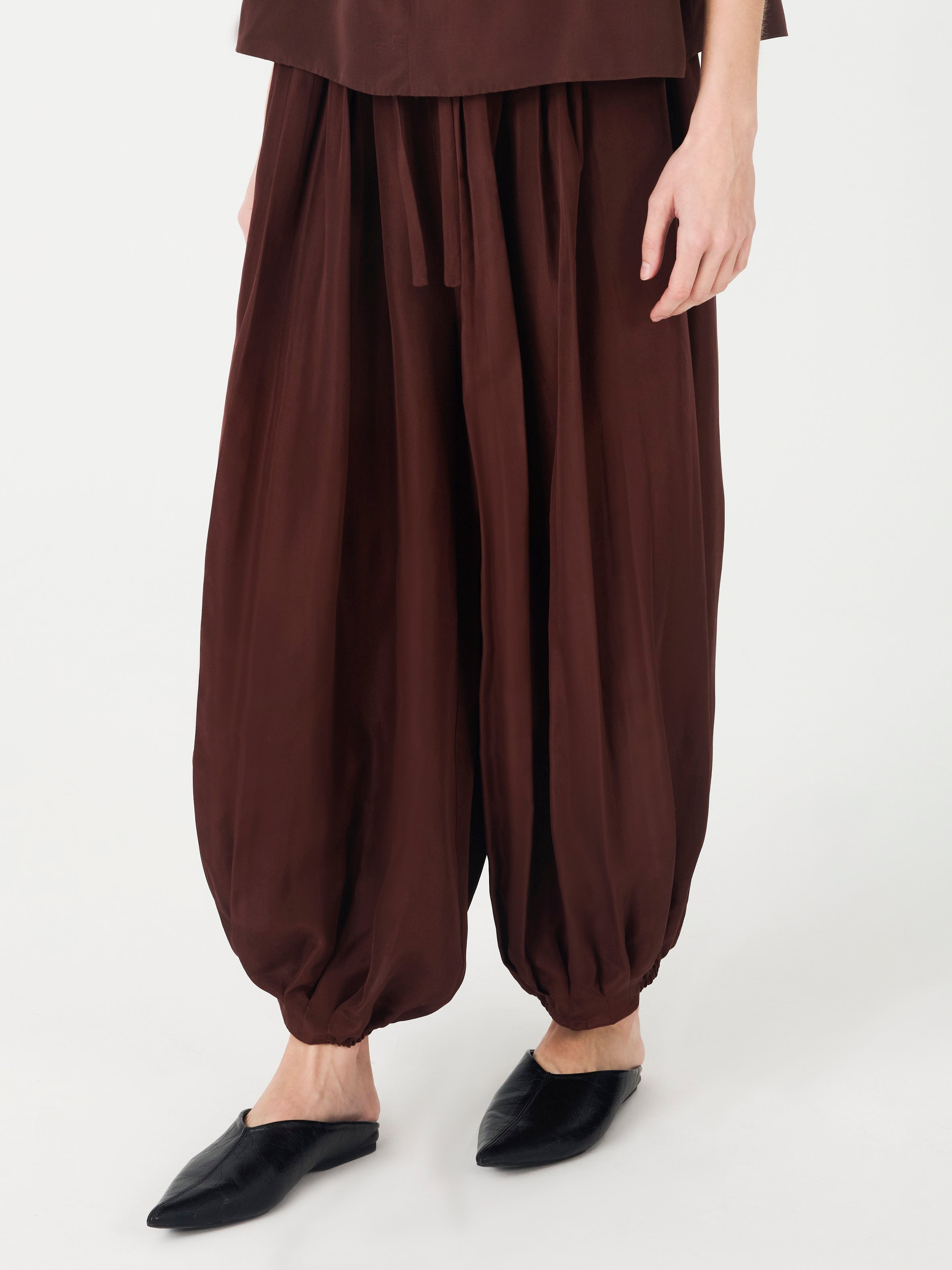 19 Momme Mulberry Silk Balloon Pants#color_Chocolate