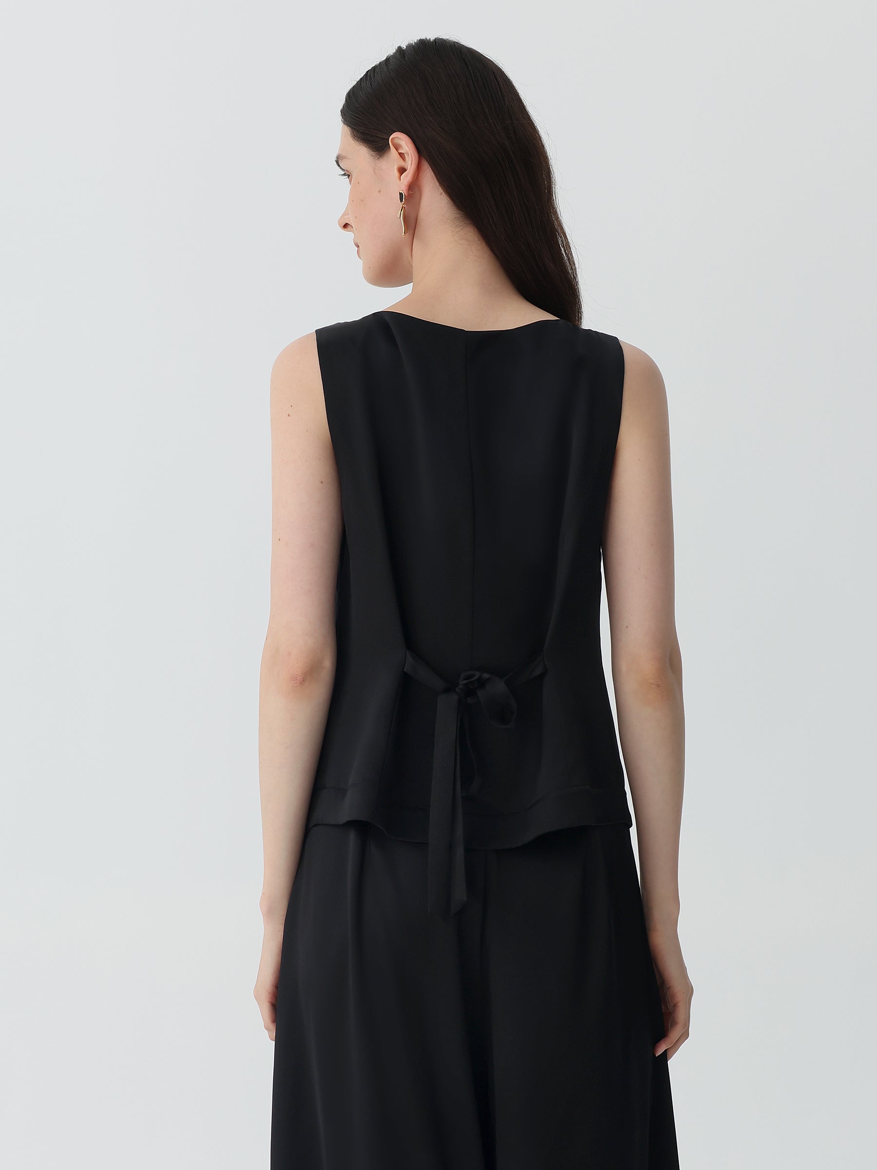 Women's Boat Neck Silk Vest