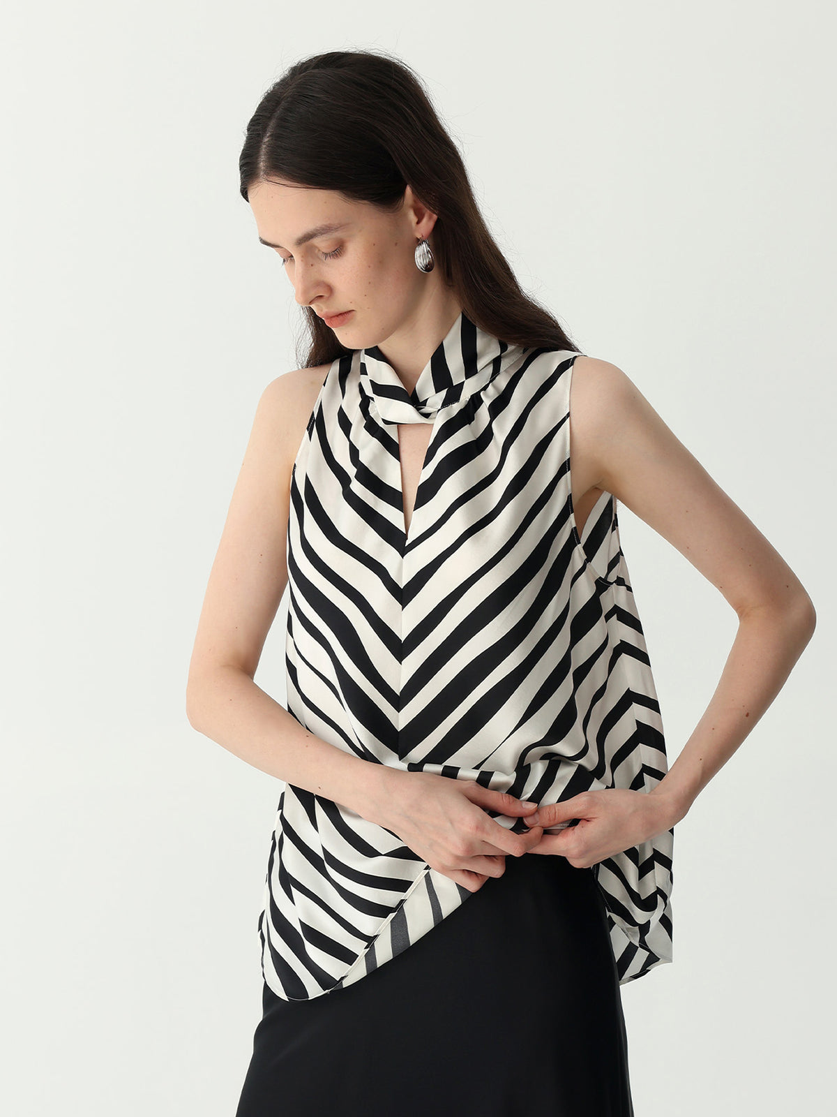 Striped Sleeveless Keyhole Top in Silk #color_Strip