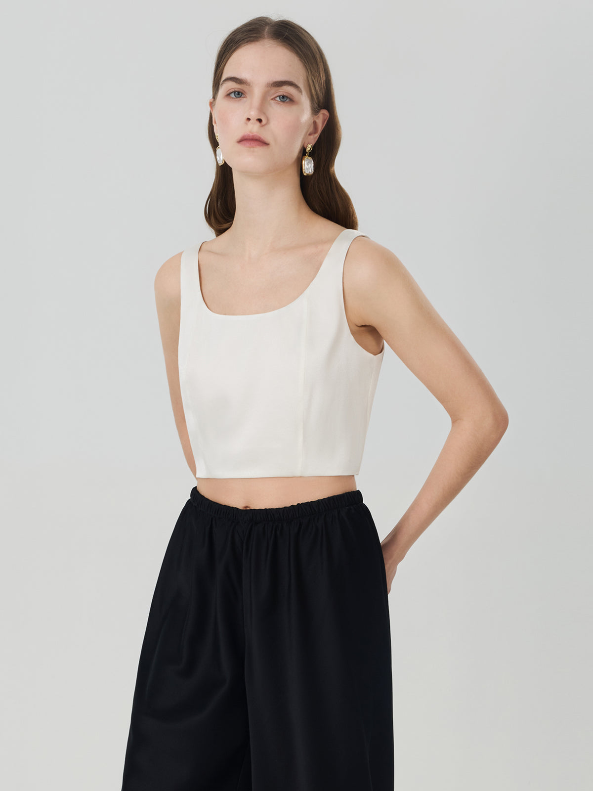 Silk Cropped Tank Top#color_White