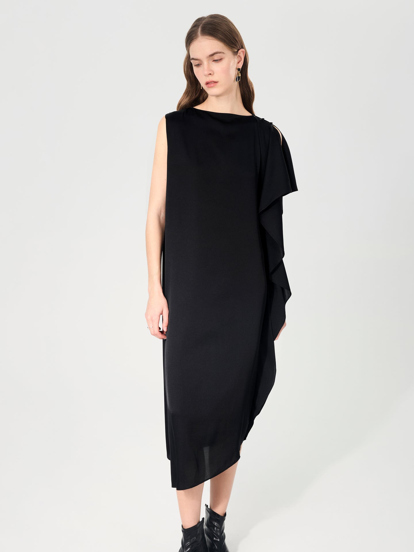 19 Momme Silk Asymmetric Ruffle Dress#color_Black