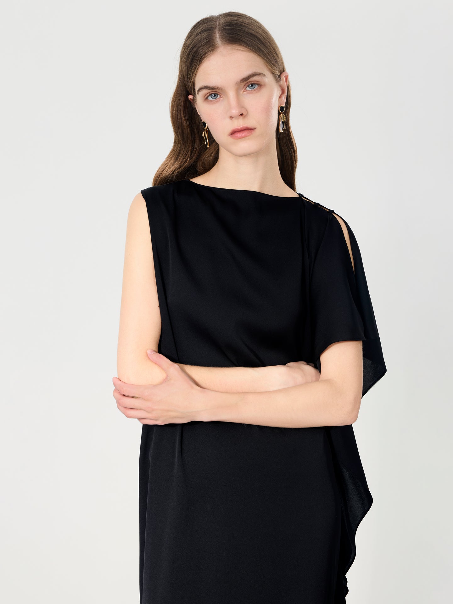 19 Momme Silk Asymmetric Ruffle Dress#color_Black