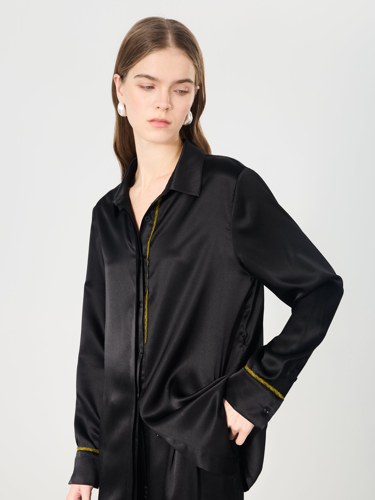 Mulberry Silk Contrast-Trim Shirt#color_Black