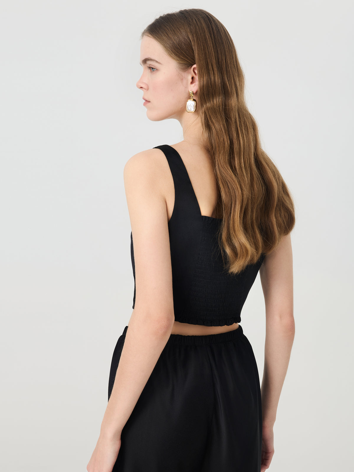 Silk Cropped Tank Top#color_Black