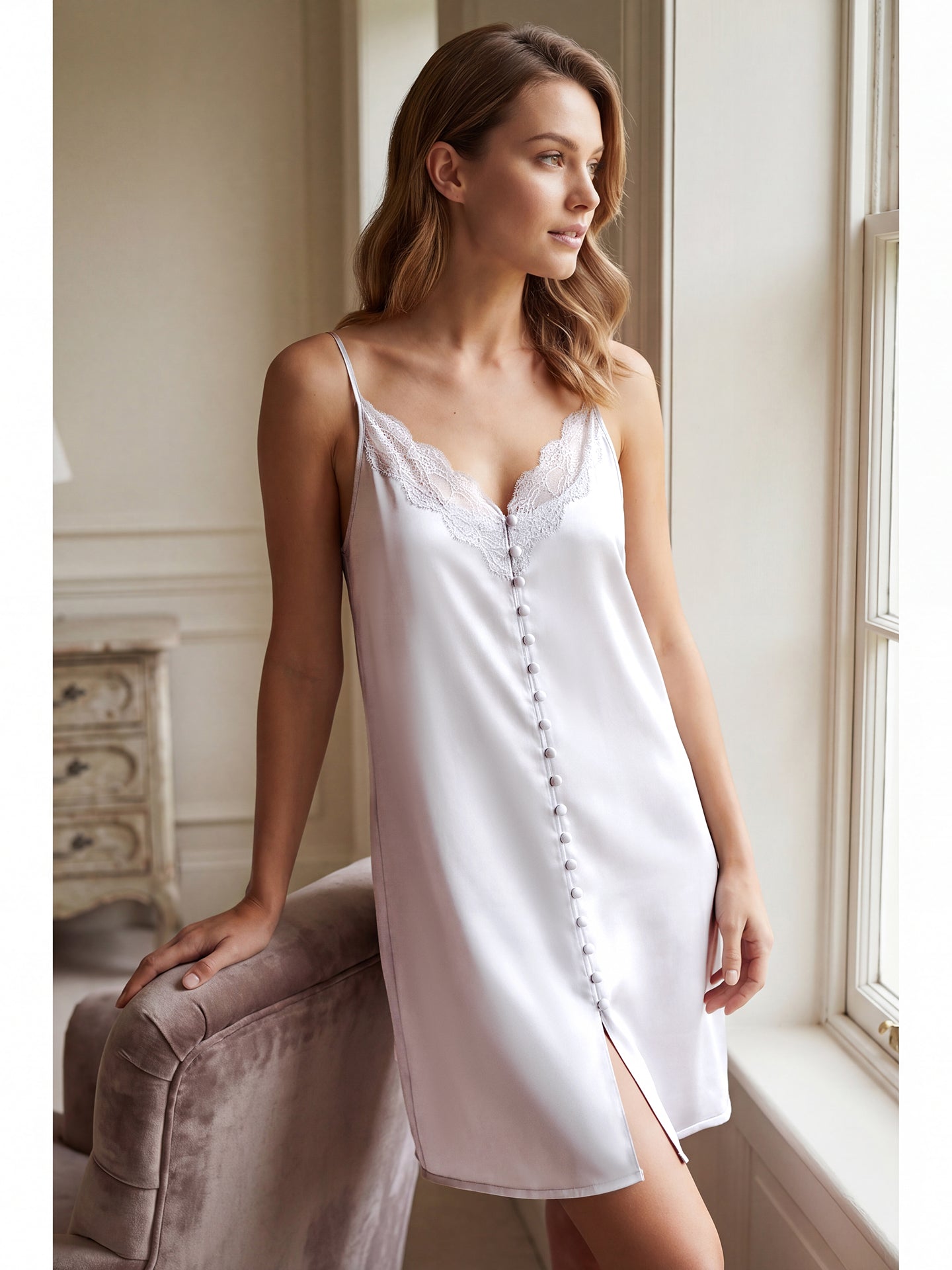 19 Momme Mulberry Silk Button-Front Nightdress with Lace Trim#color_Lilac