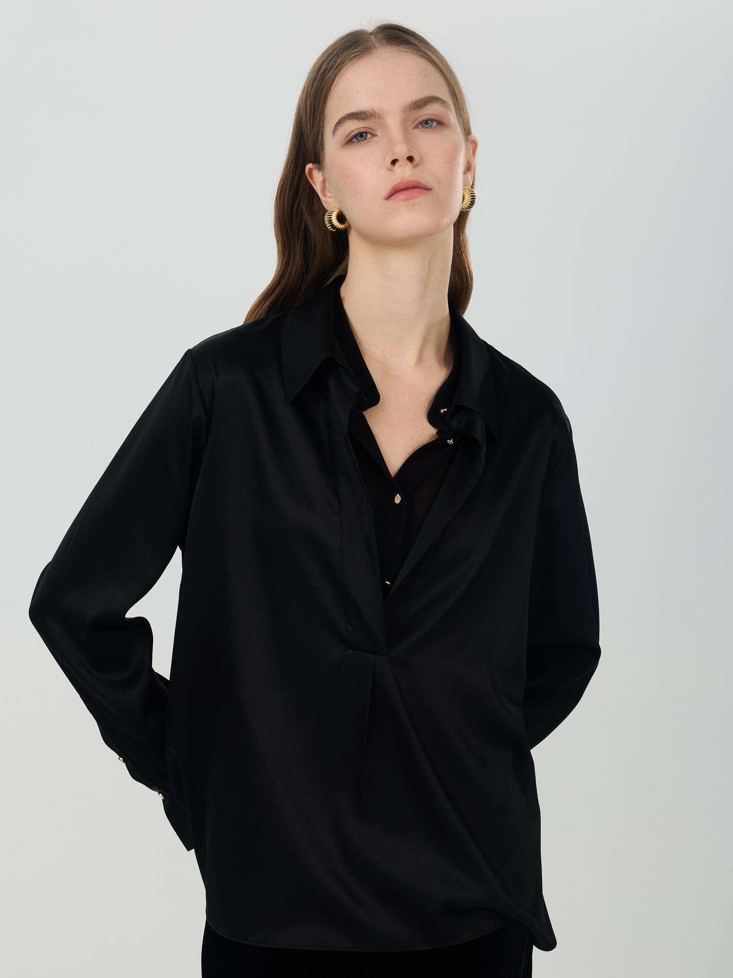 Mulberry Silk Metal Button Blouse#color_Black